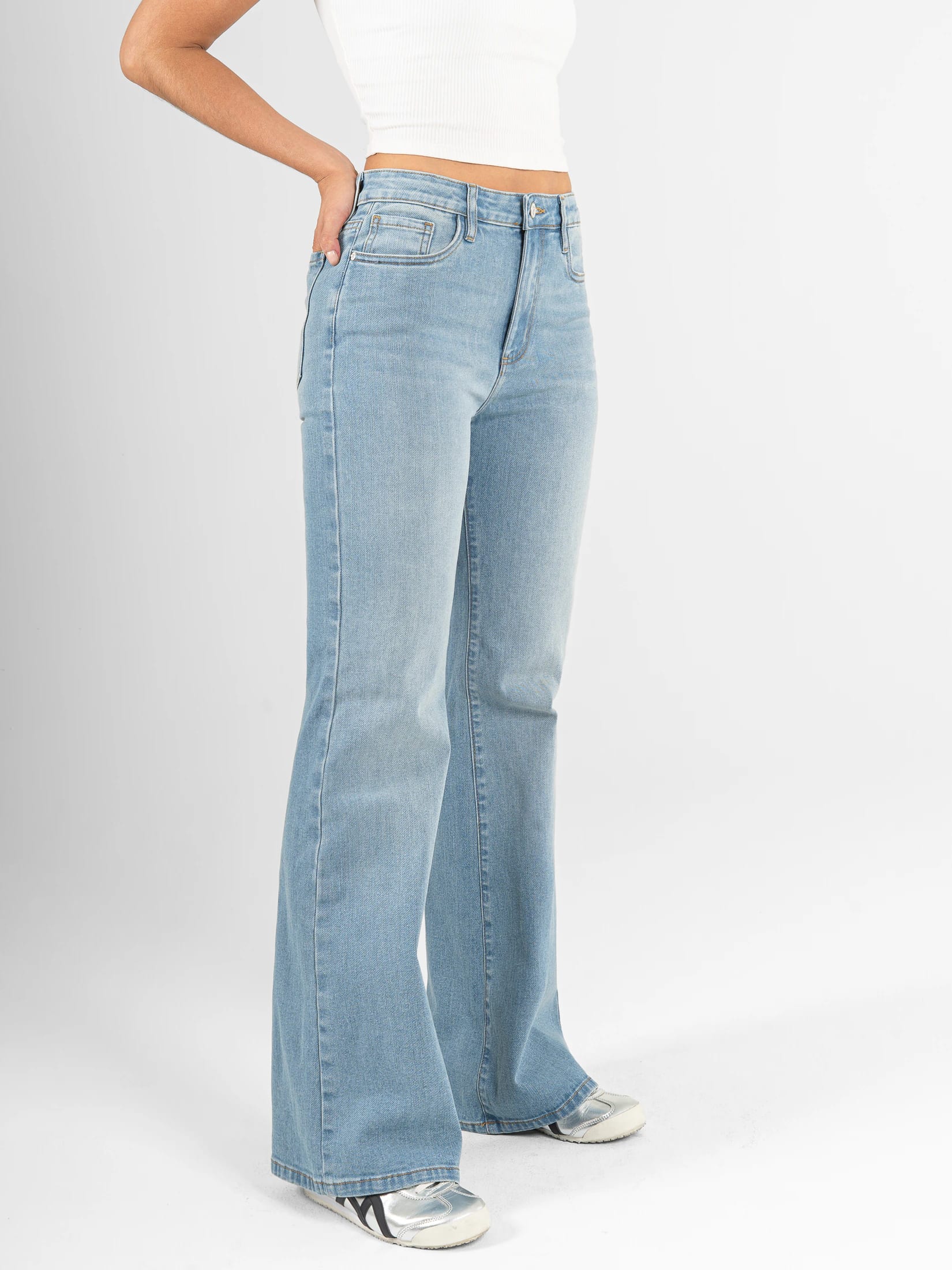 Ref: 066595 Jean flare stretch, bota ancha, tiro alto, tono azul claro - imagen 3