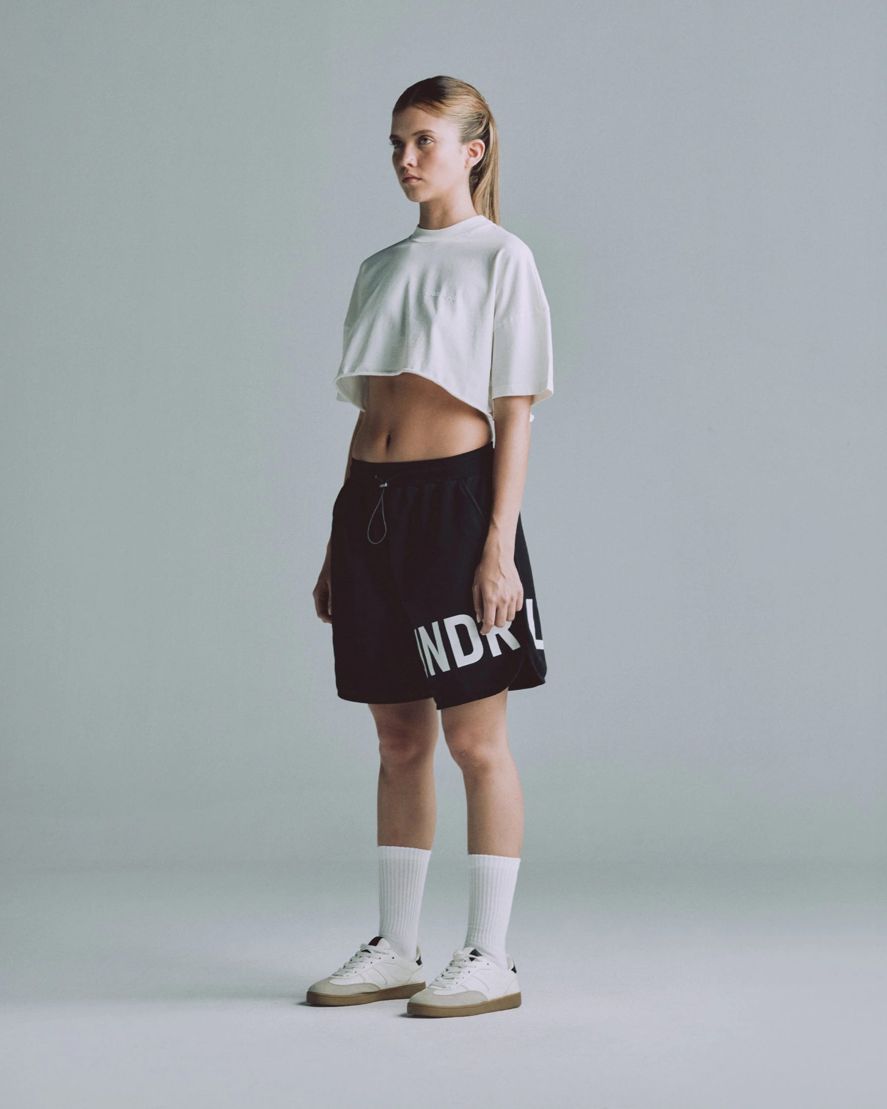 Line Logo Crop Top White - imagen 5