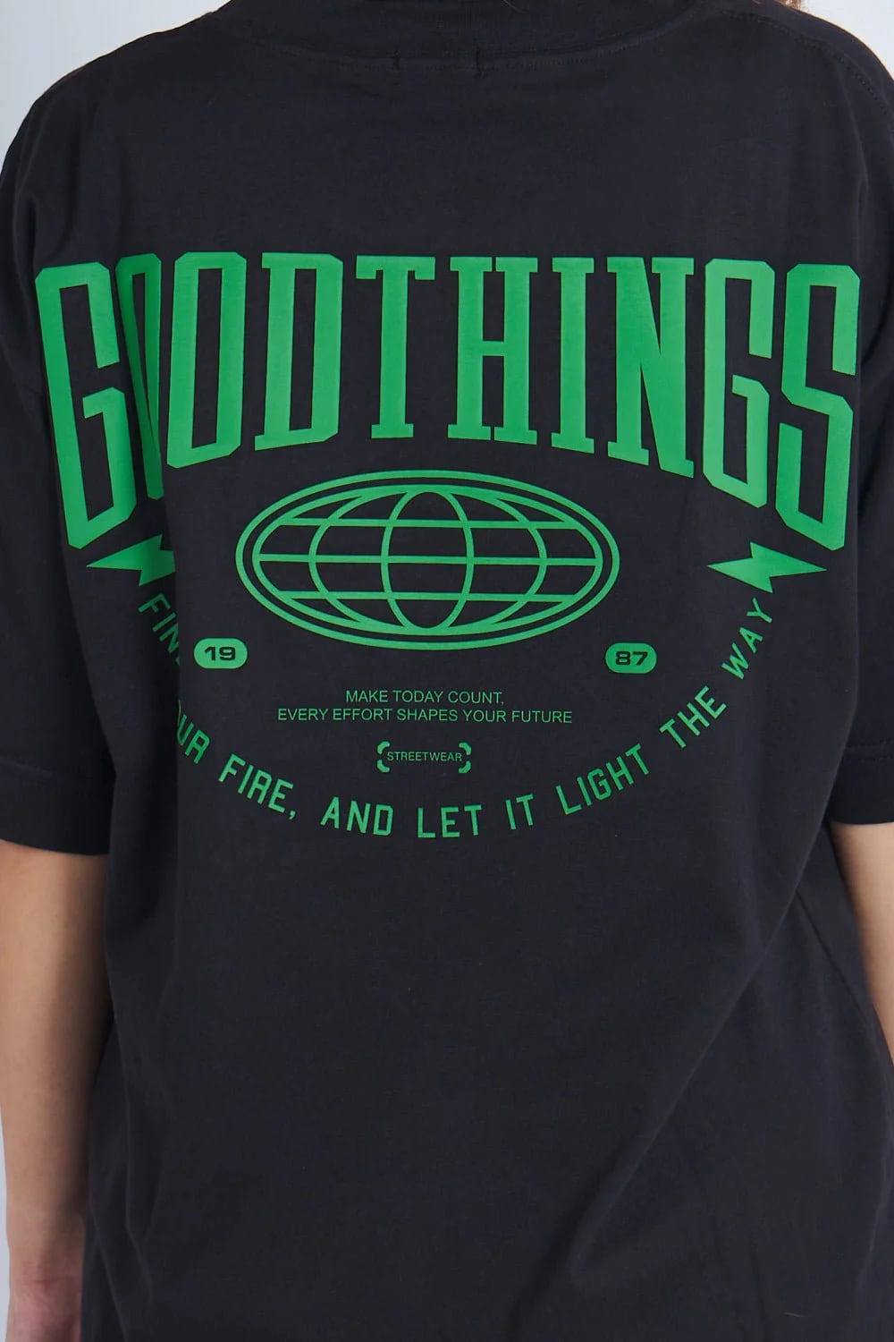 Camiseta oversize estampado Good Things Negro | DROP 03 | - imagen 5
