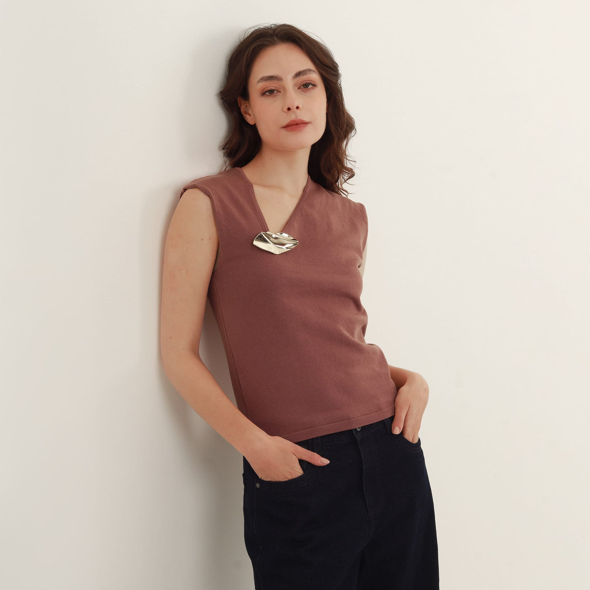 Blusa tejida cuello asimétrico manga sisa - imagen 8