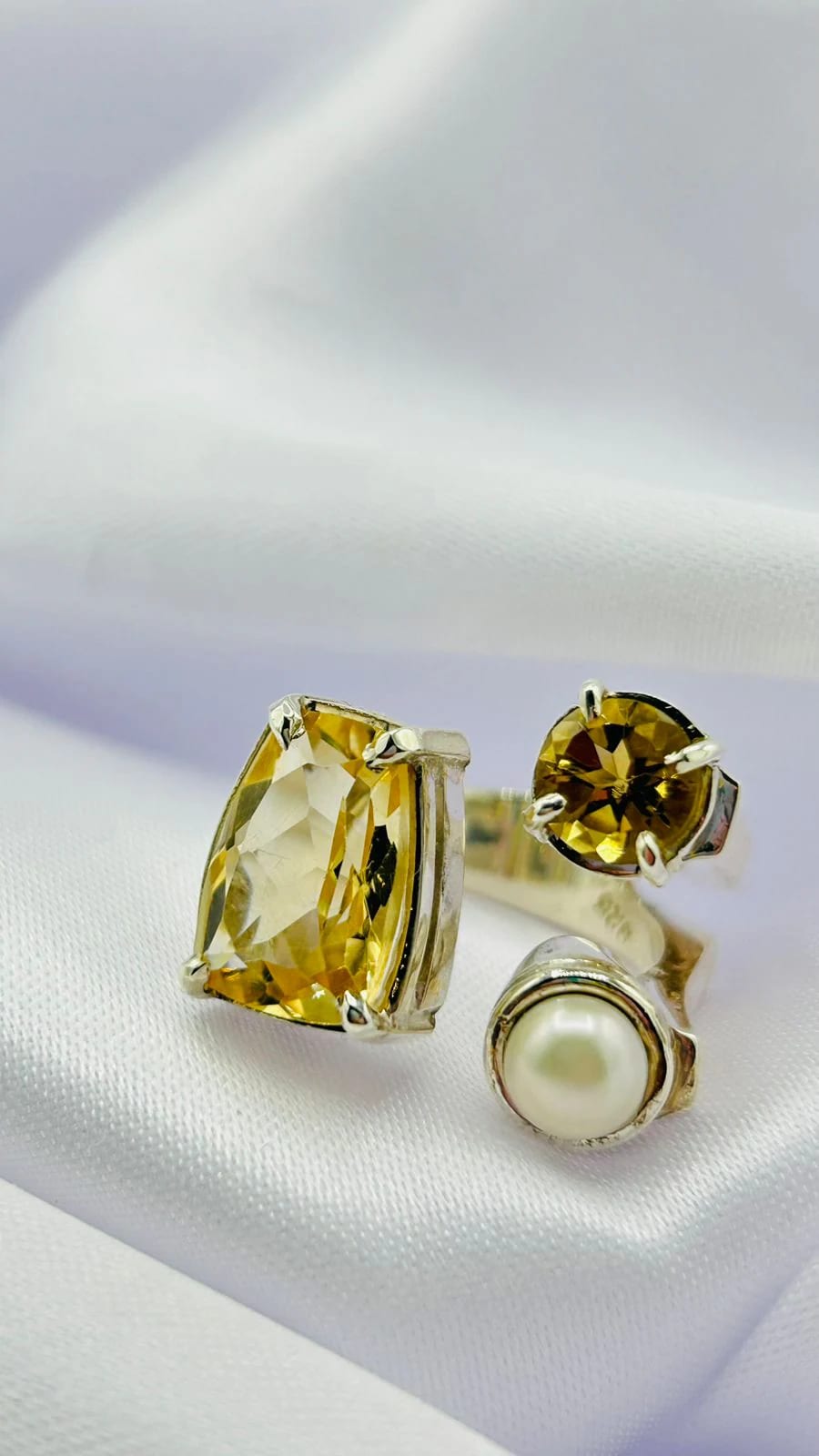 Anillo triple, Citrino y Perla Colección Llénate de Color - imagen 2