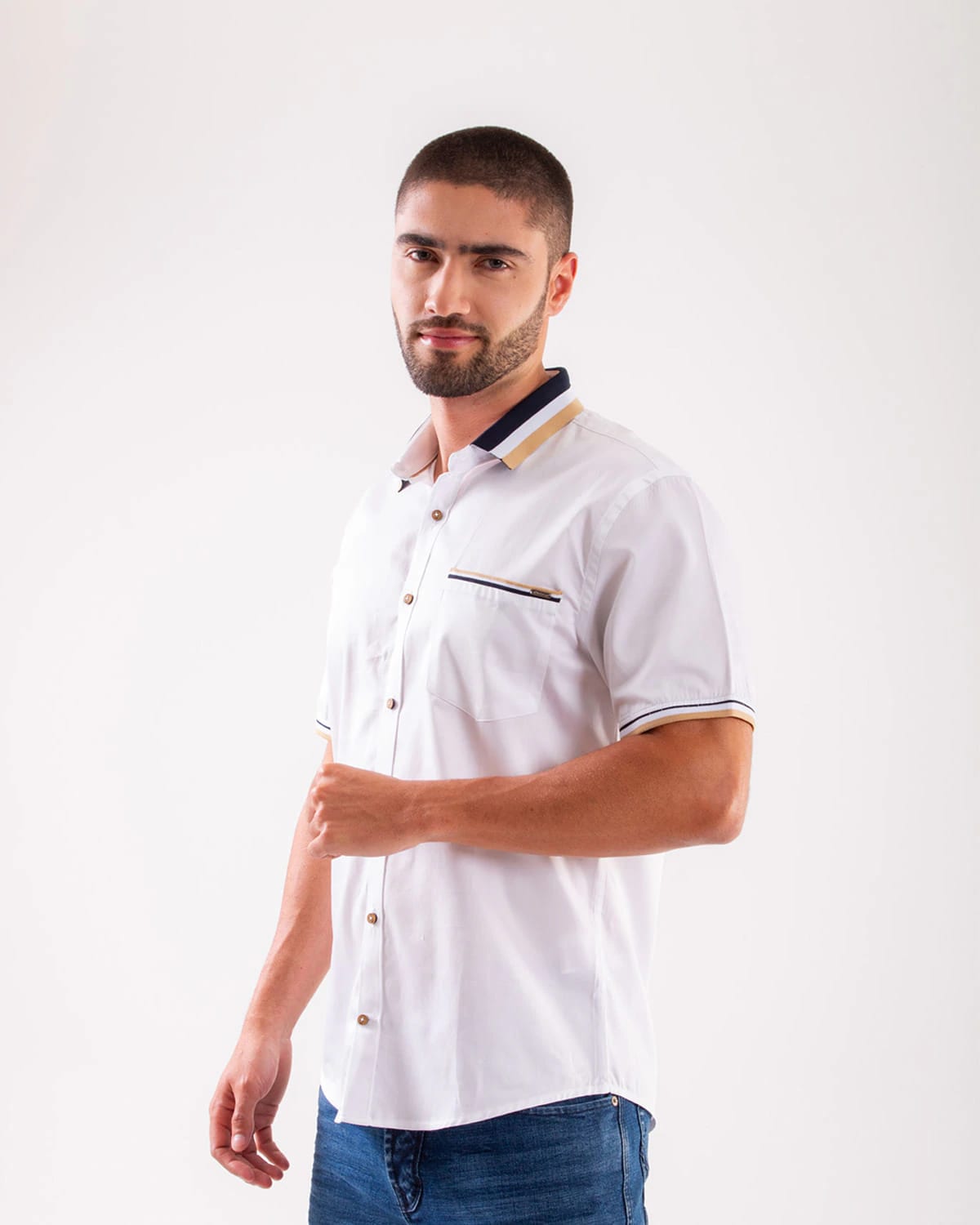 Camisa blanca manga corta para hombre - imagen 23