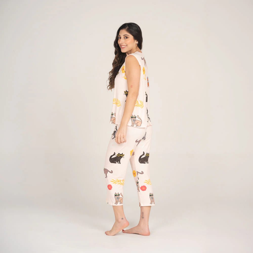 Conjunto de Pijama Pantalón Capri Gatuna. - imagen 3