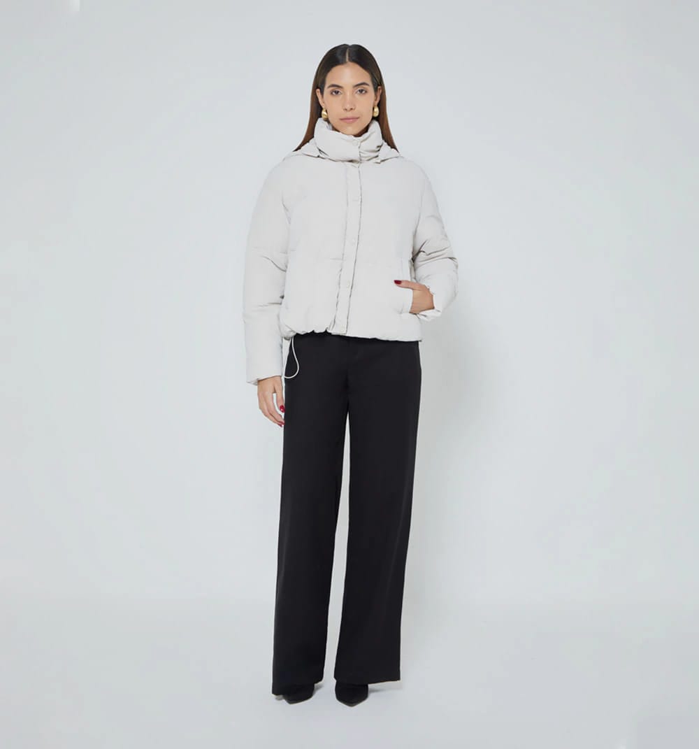 Chaqueta acolchada con capucha - imagen 1