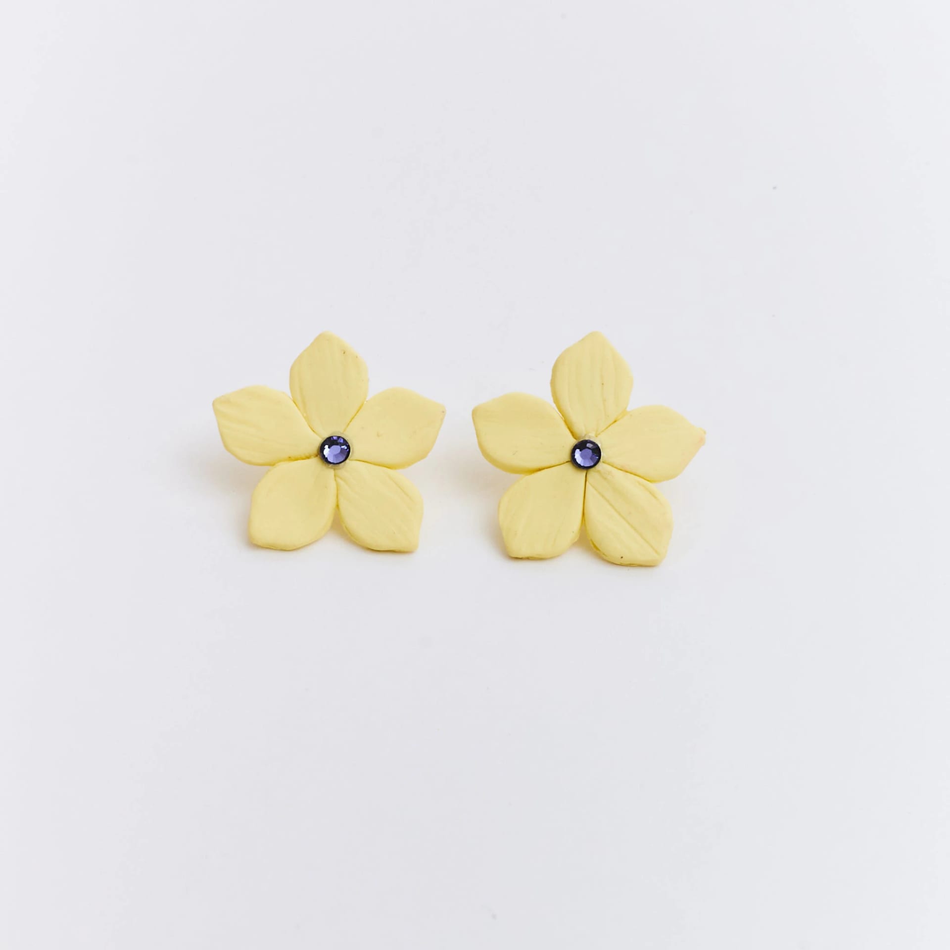 Aretes Flor de Ocobo Mini - imagen 3