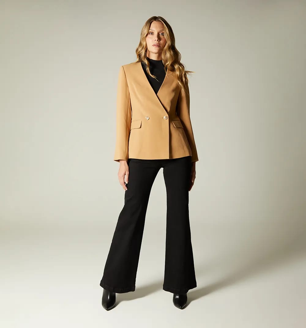 Blazer sin solapa dos botones - imagen 9