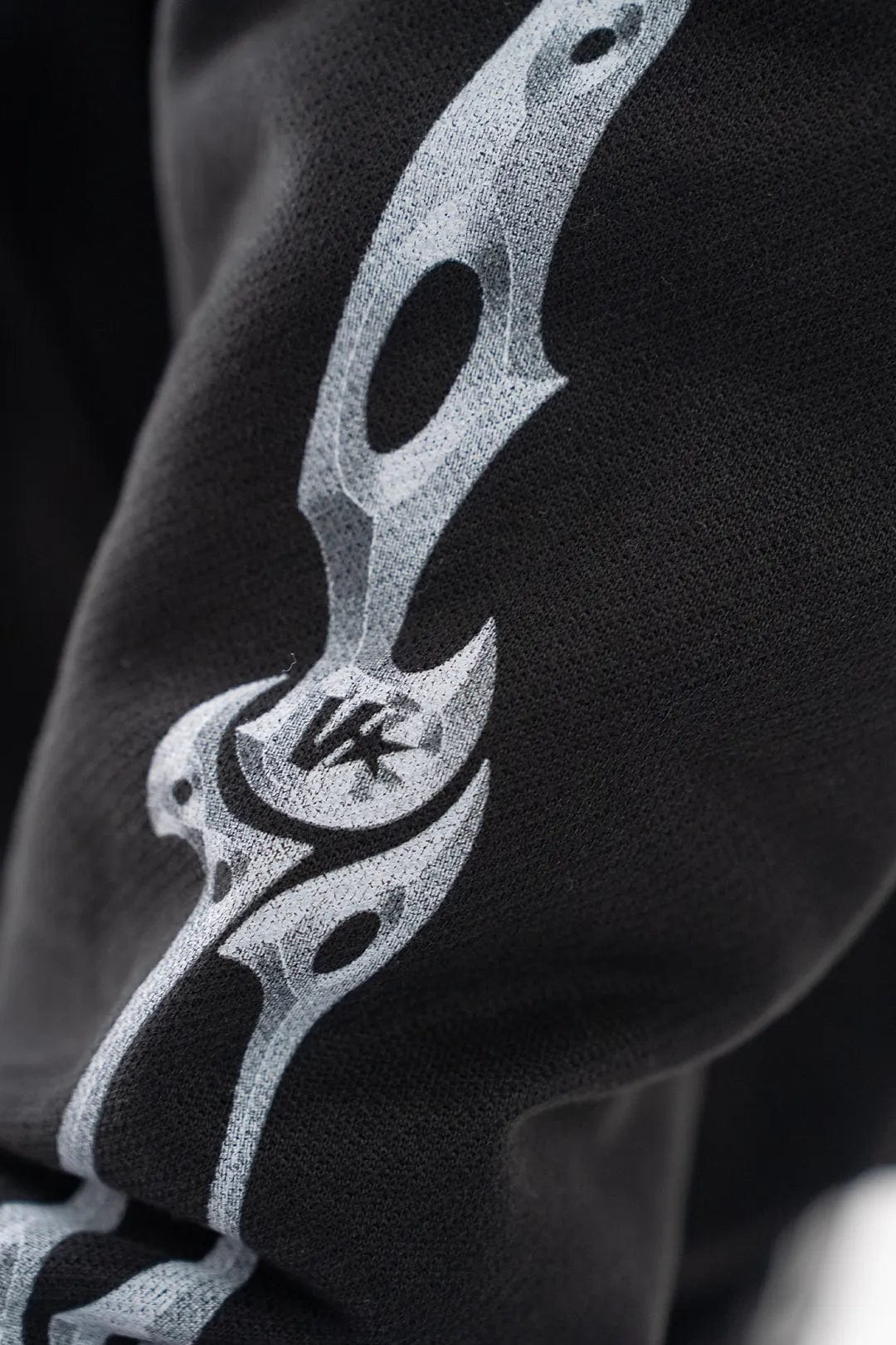 VENENO BUZO ZIP UP GRUNGE BONES - imagen 9