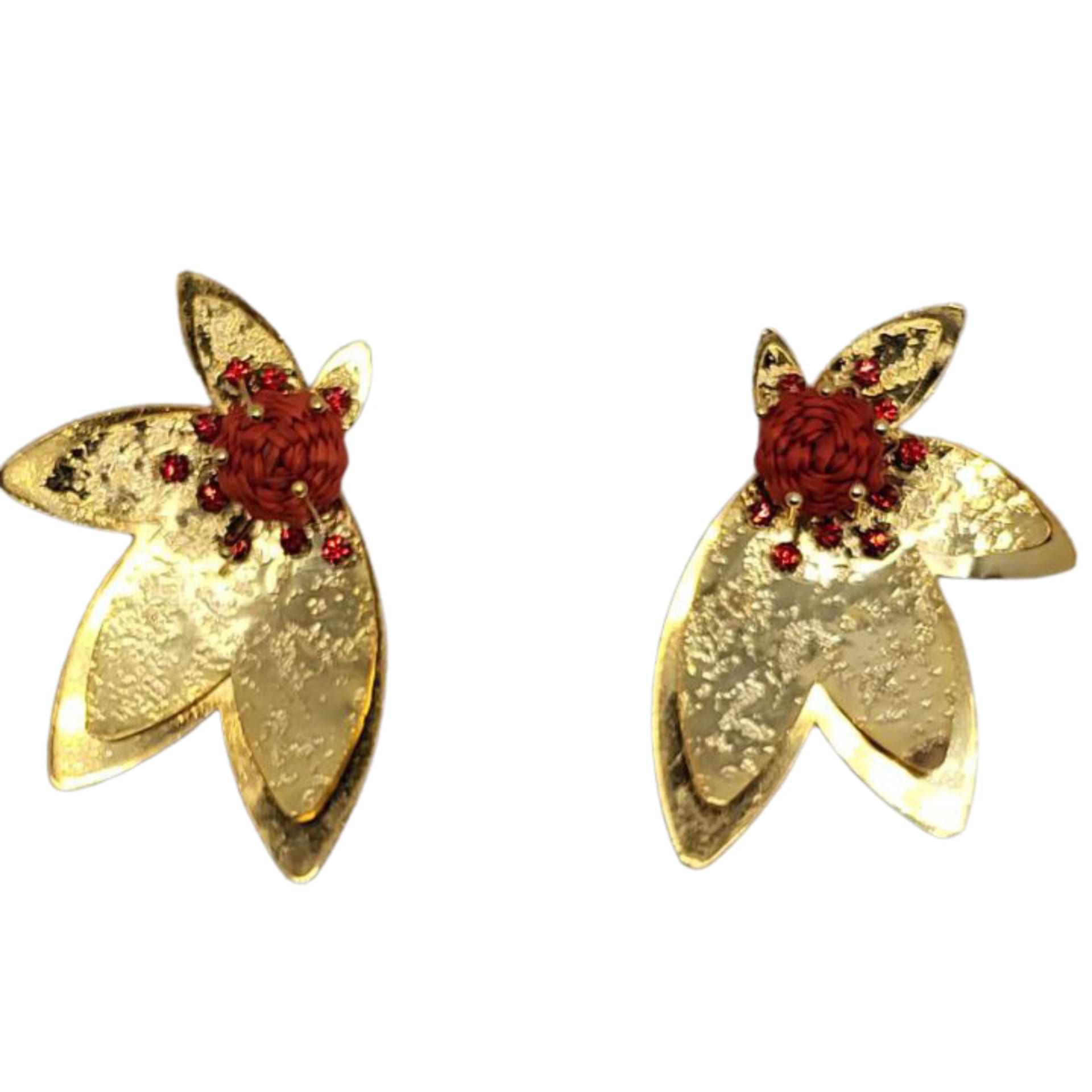 Golden Red Bloom Earrings - imagen 1