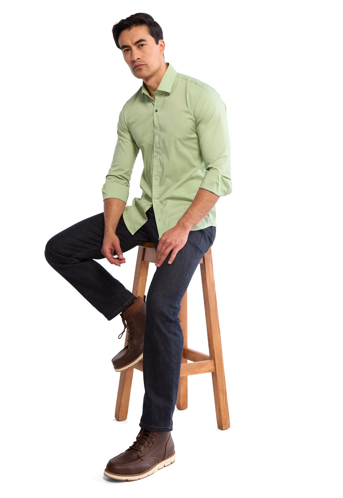 Camisa verde manzana con botones en contraste - imagen 4