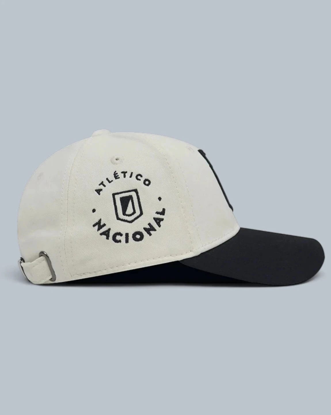 GORRA BEIGE ESCUDO SILUETA - imagen 2