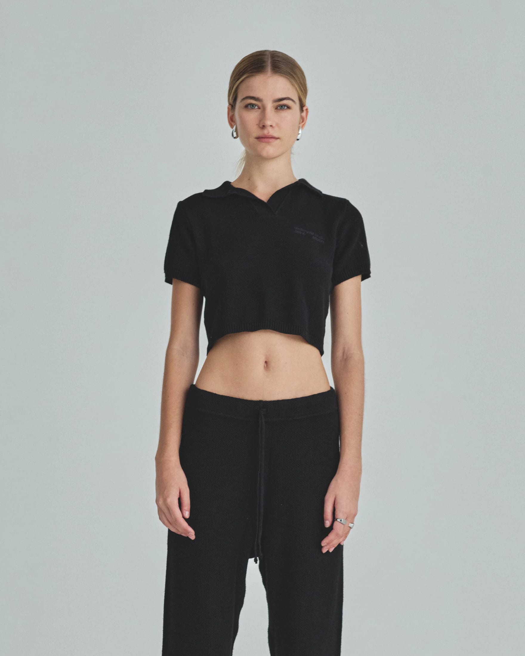 W Holy State Undergold Studio Polo Shirt Black - imagen 2