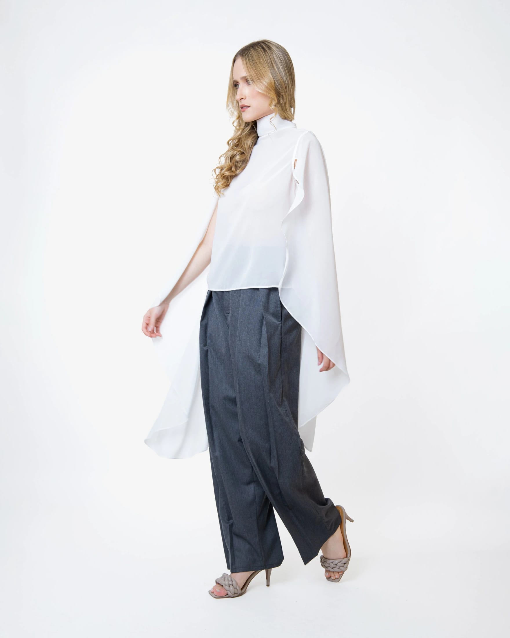 Cape Blouse - imagen 2