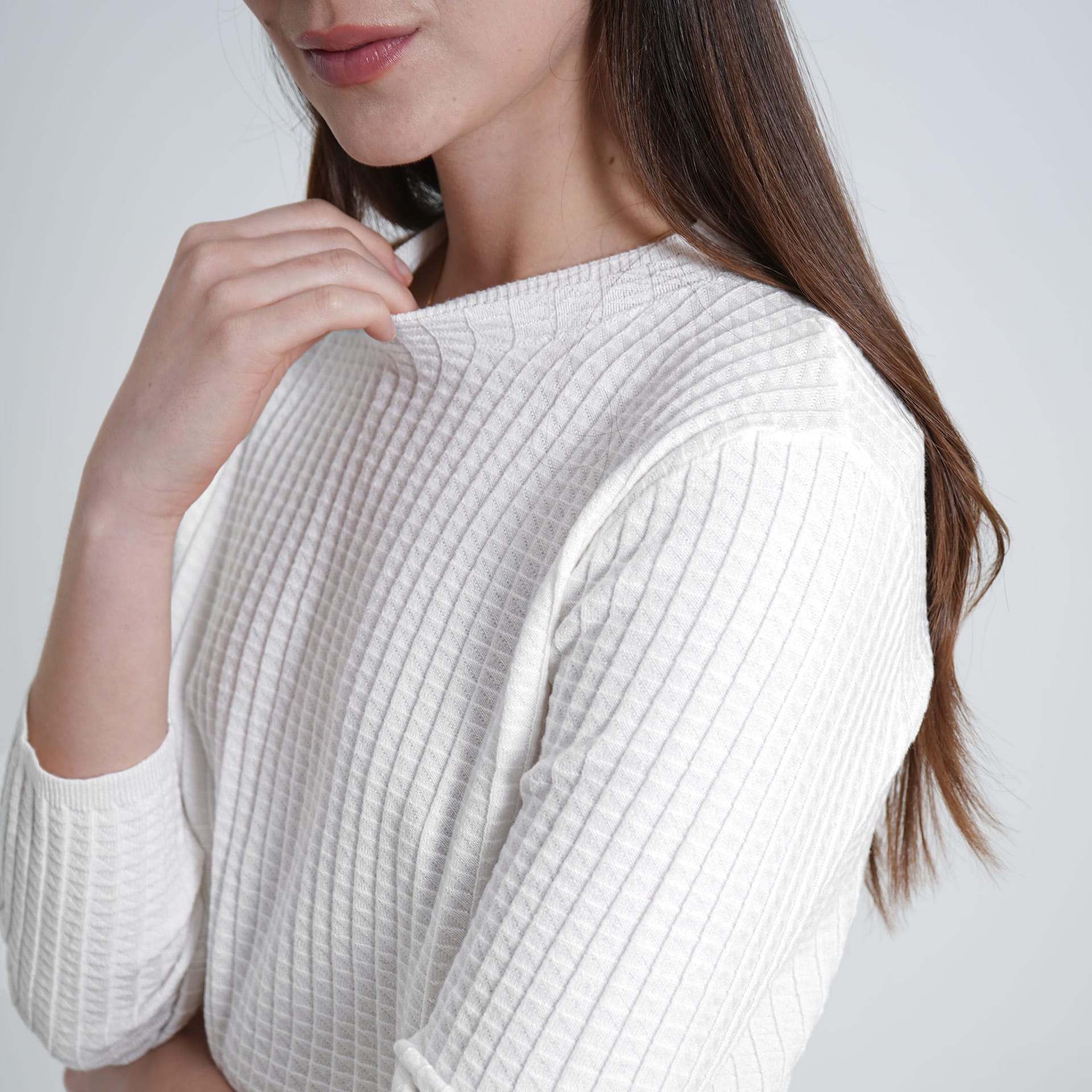Sweater tejido wafle cuello redondo manga larga - imagen 8