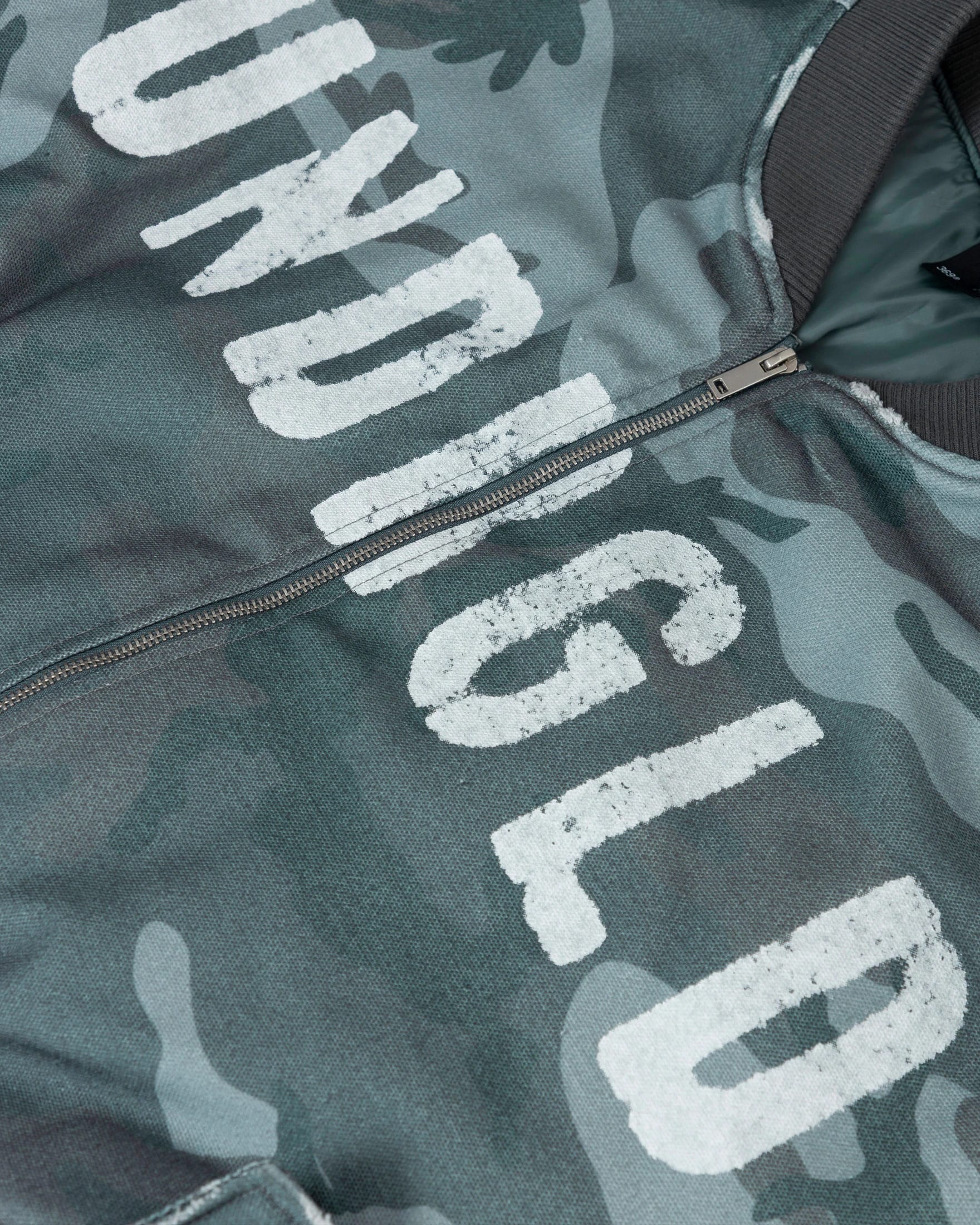 Holy Worn Logo Bomber Jacket Gray Camo - imagen 4