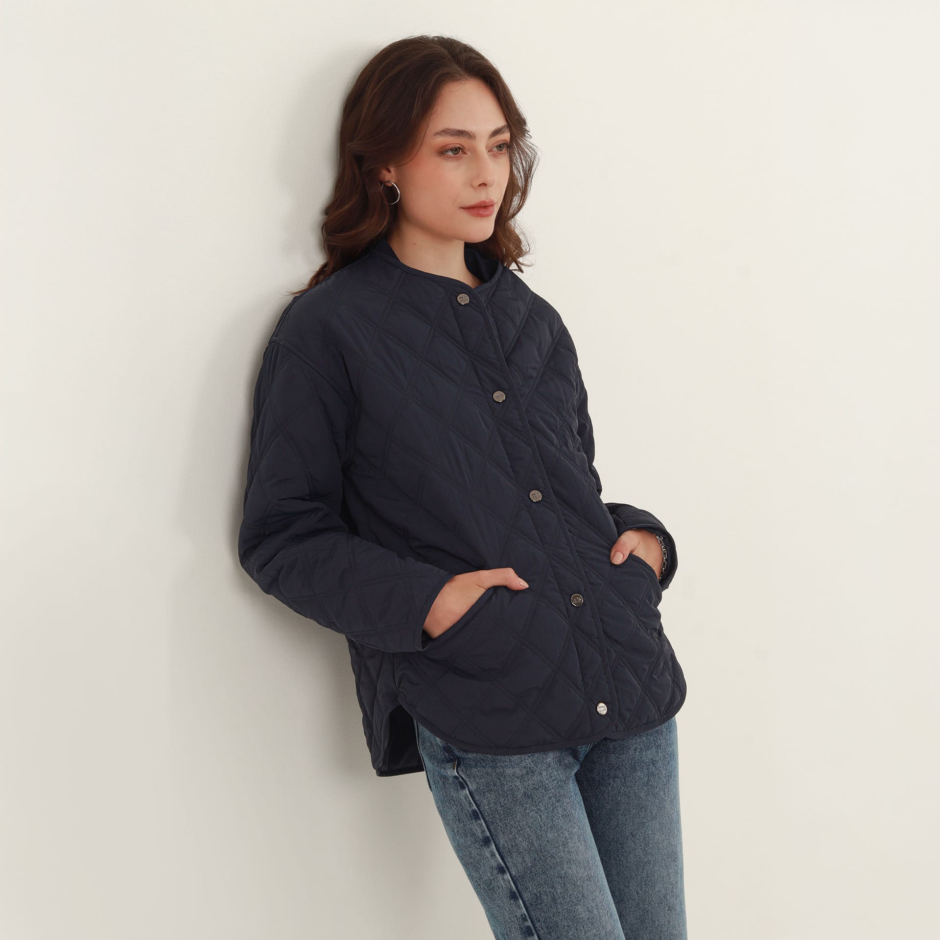 Chaqueta acolchada cuello redondo con capucha y pieza separable - imagen 11
