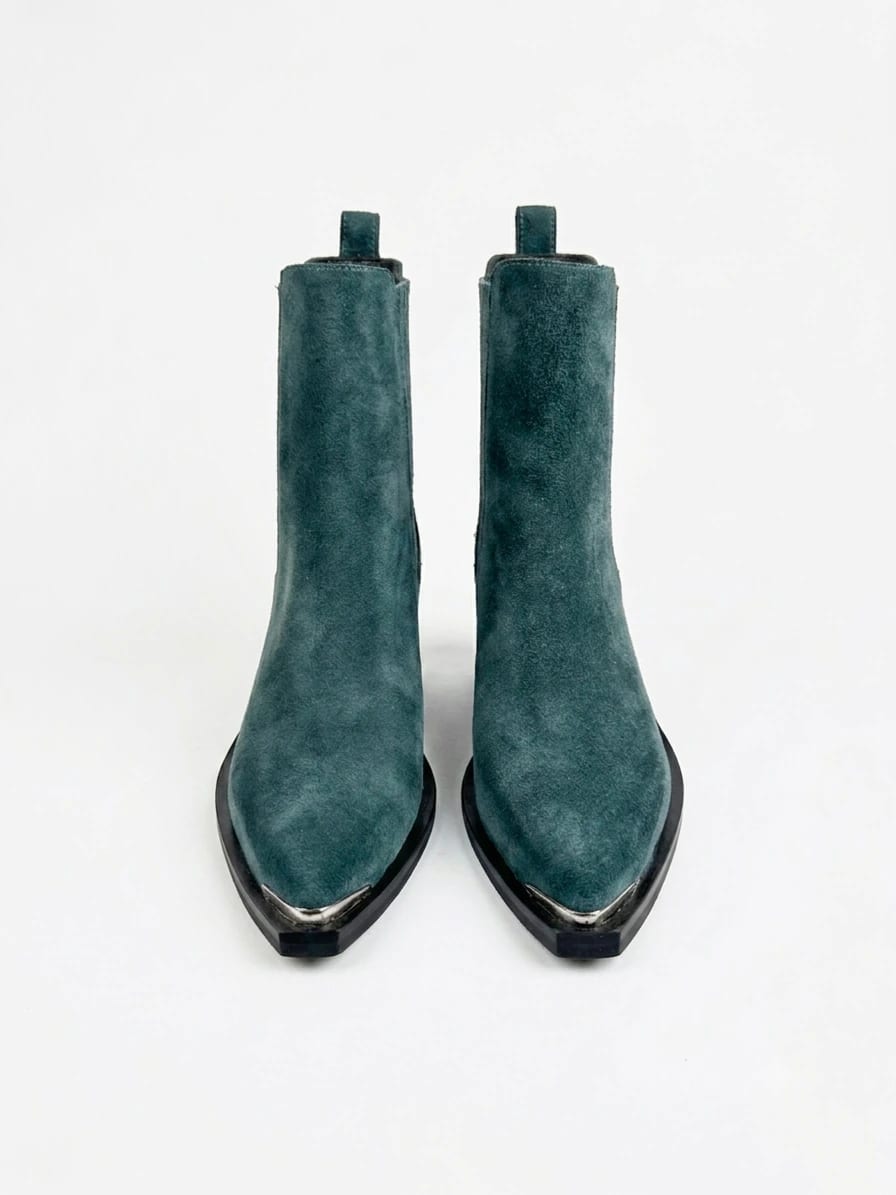 BOOT STUDY 03 - imagen 3