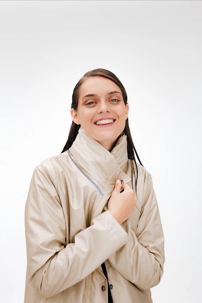 RAINCOAT SAND - imagen 3