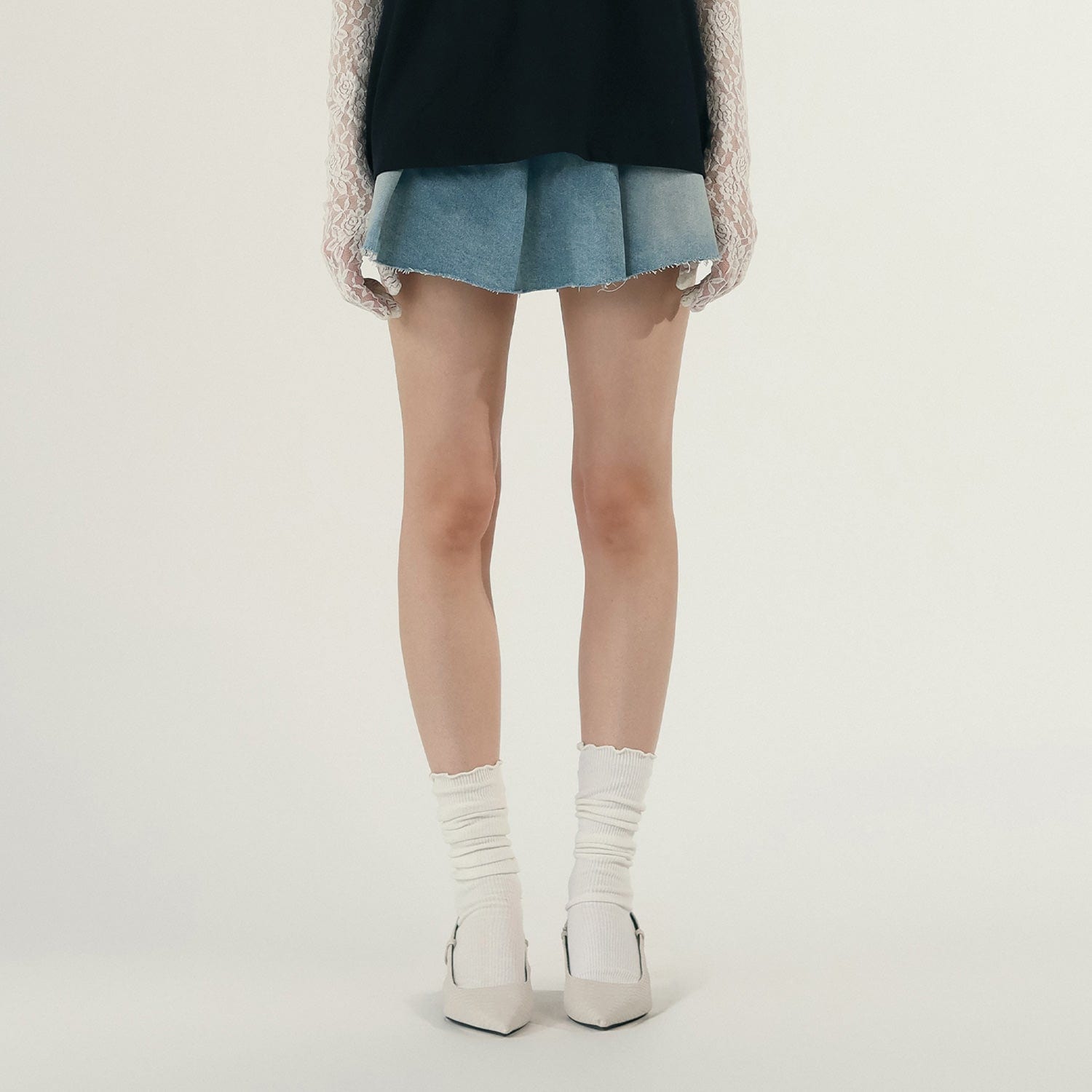 Denim Pleated Mini Skirt - Light Blue - imagen 2