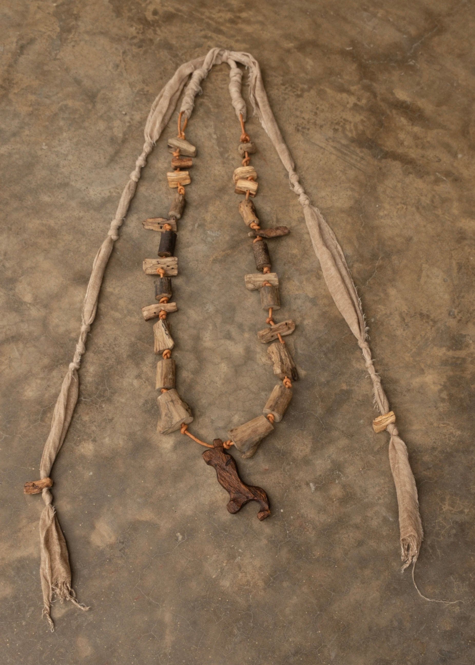 Collar Fragmento Ancestral - imagen 2