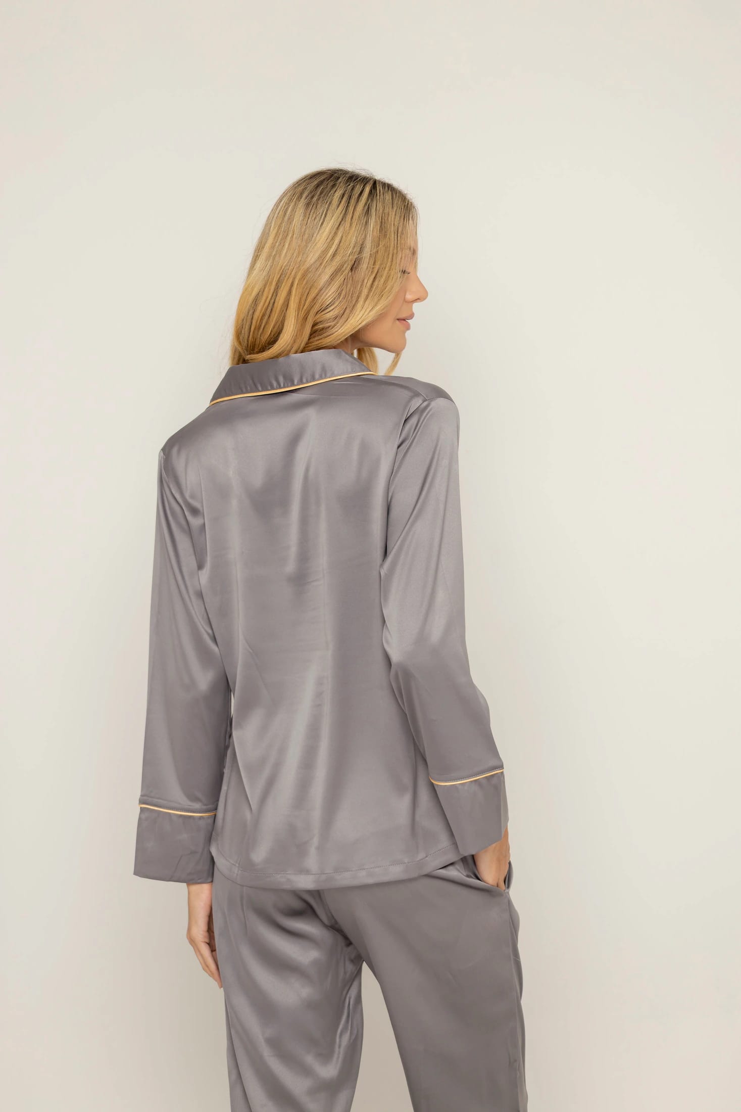 Conjunto pantalón gris - imagen 3