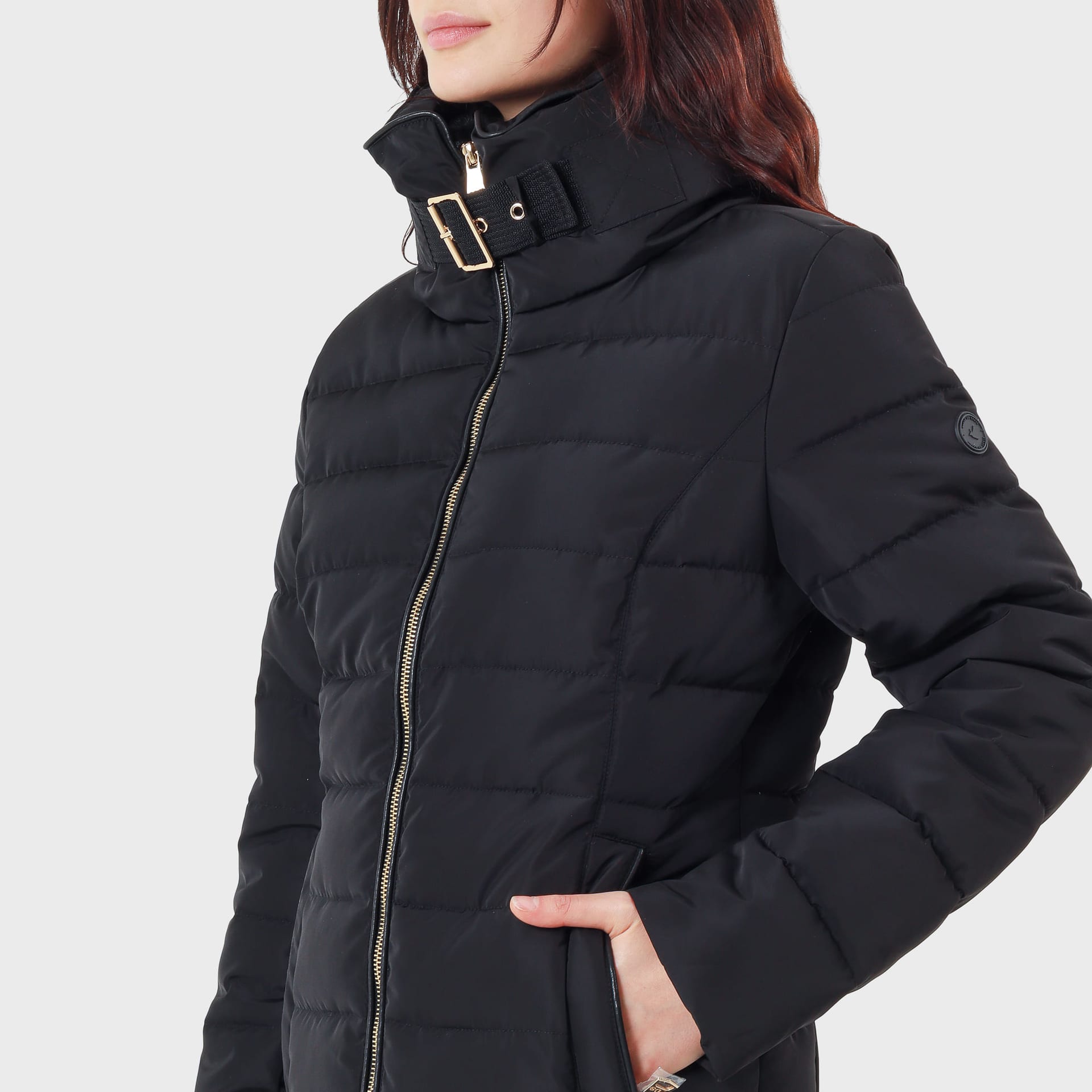 Chaqueta acolchada cuello alto con capucha interna - imagen 24