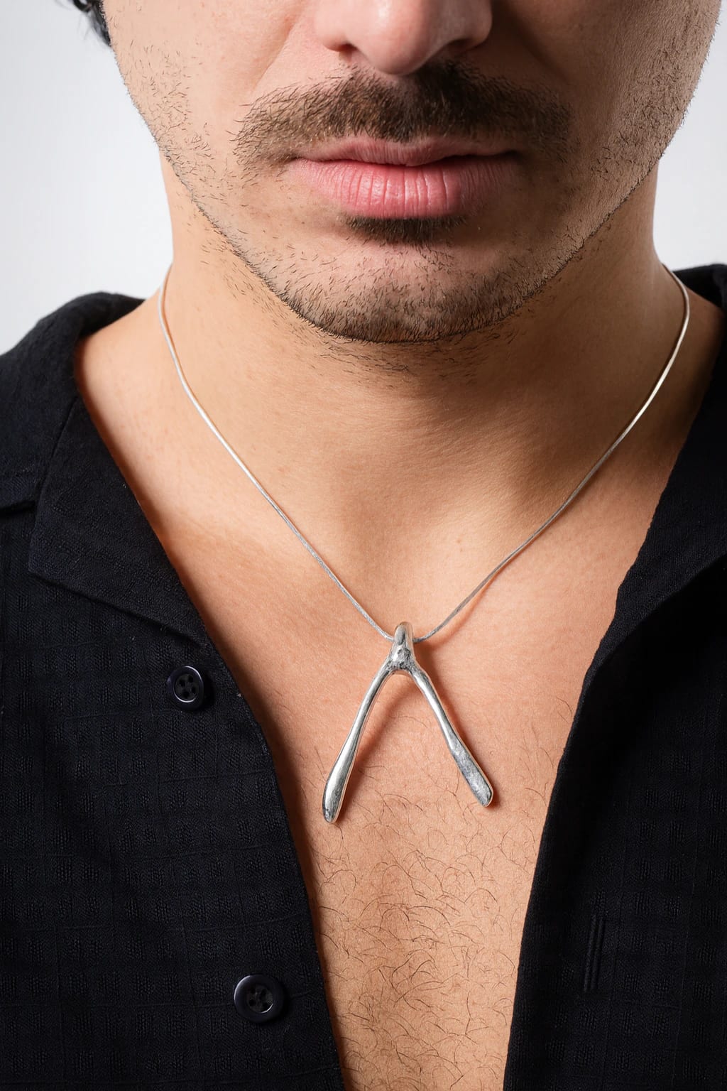 FORTUNE BONE NECKLACE - imagen 3