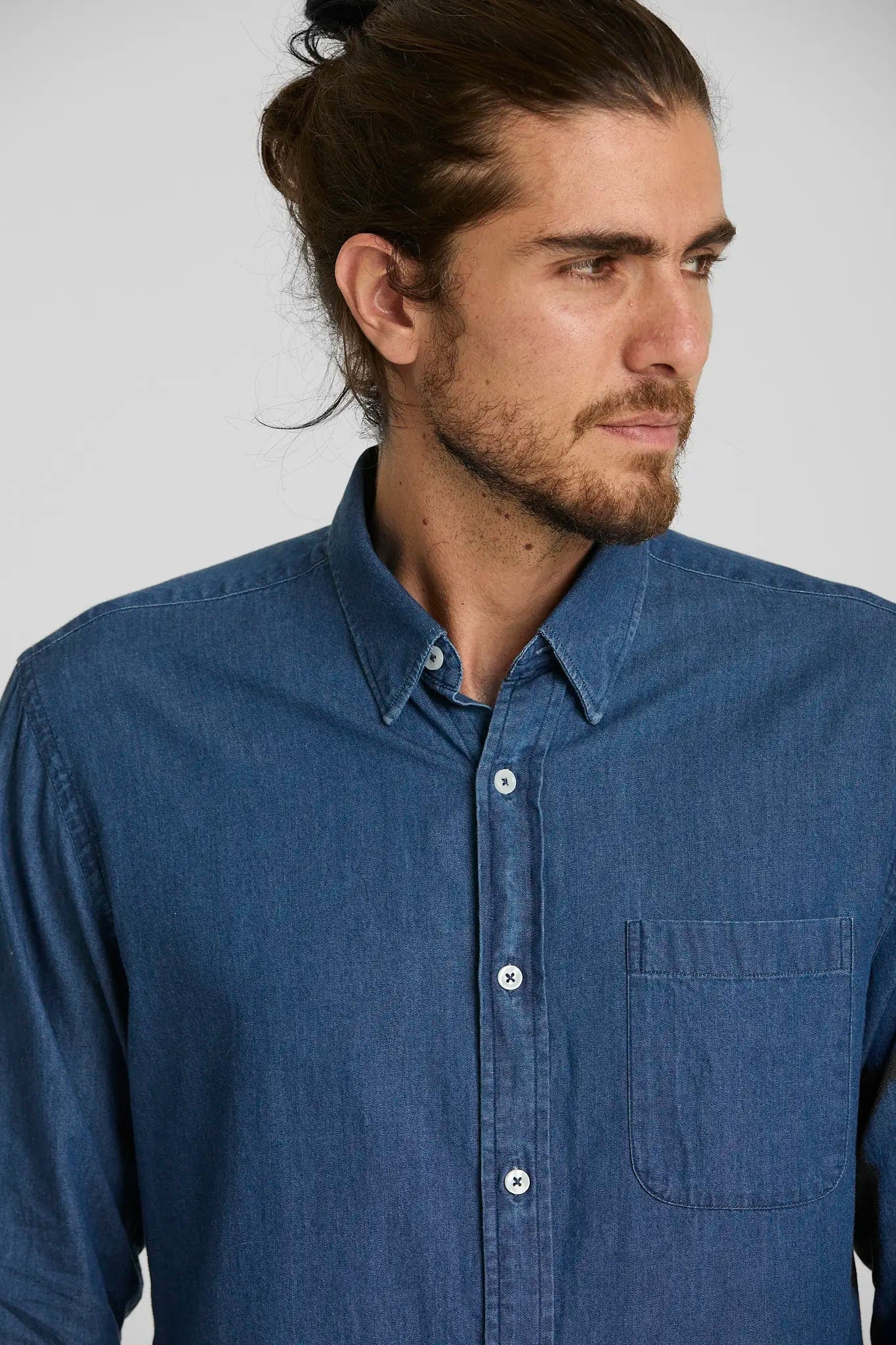 Camisa Jean Button Down Azul Medio - imagen 3