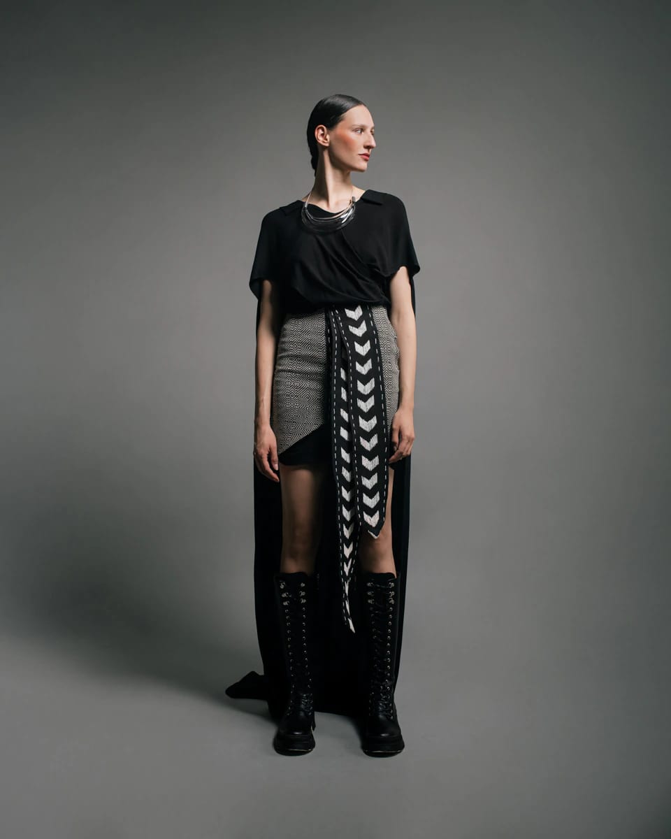 PETAL LOOM SKIRT - imagen 1