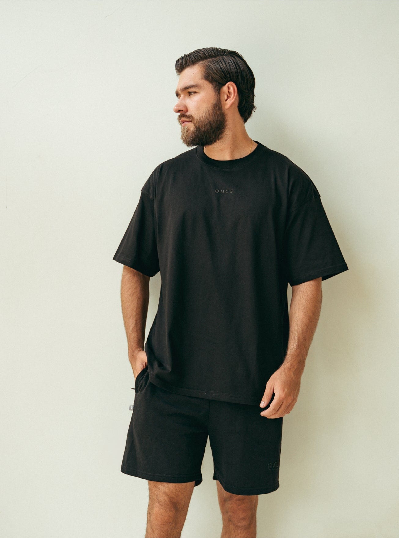 Camiseta Oversize Unisex - Black Solid - imagen 1