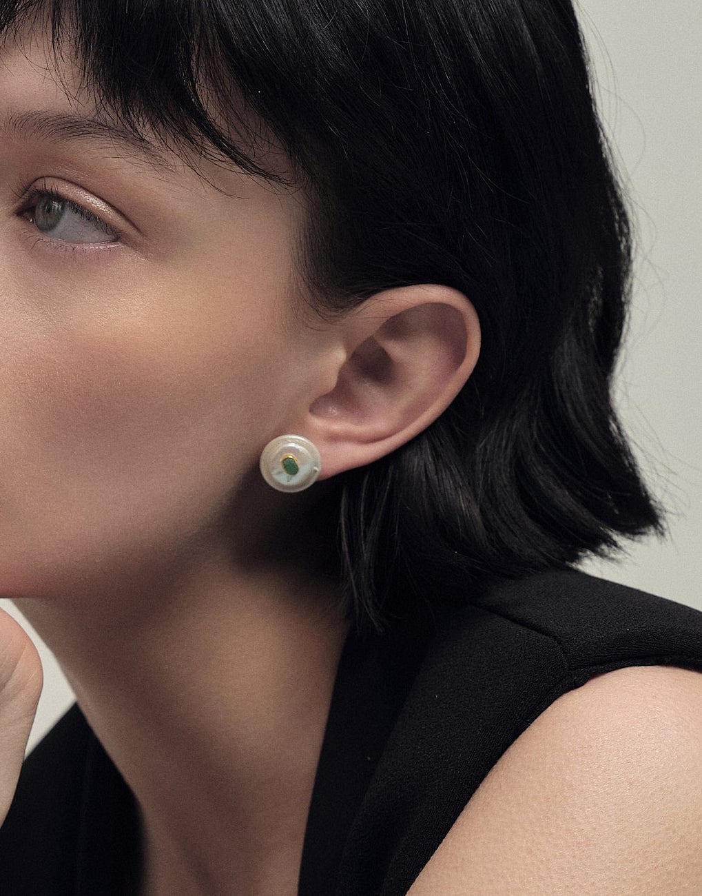 Maya Pearl Studs - imagen 2