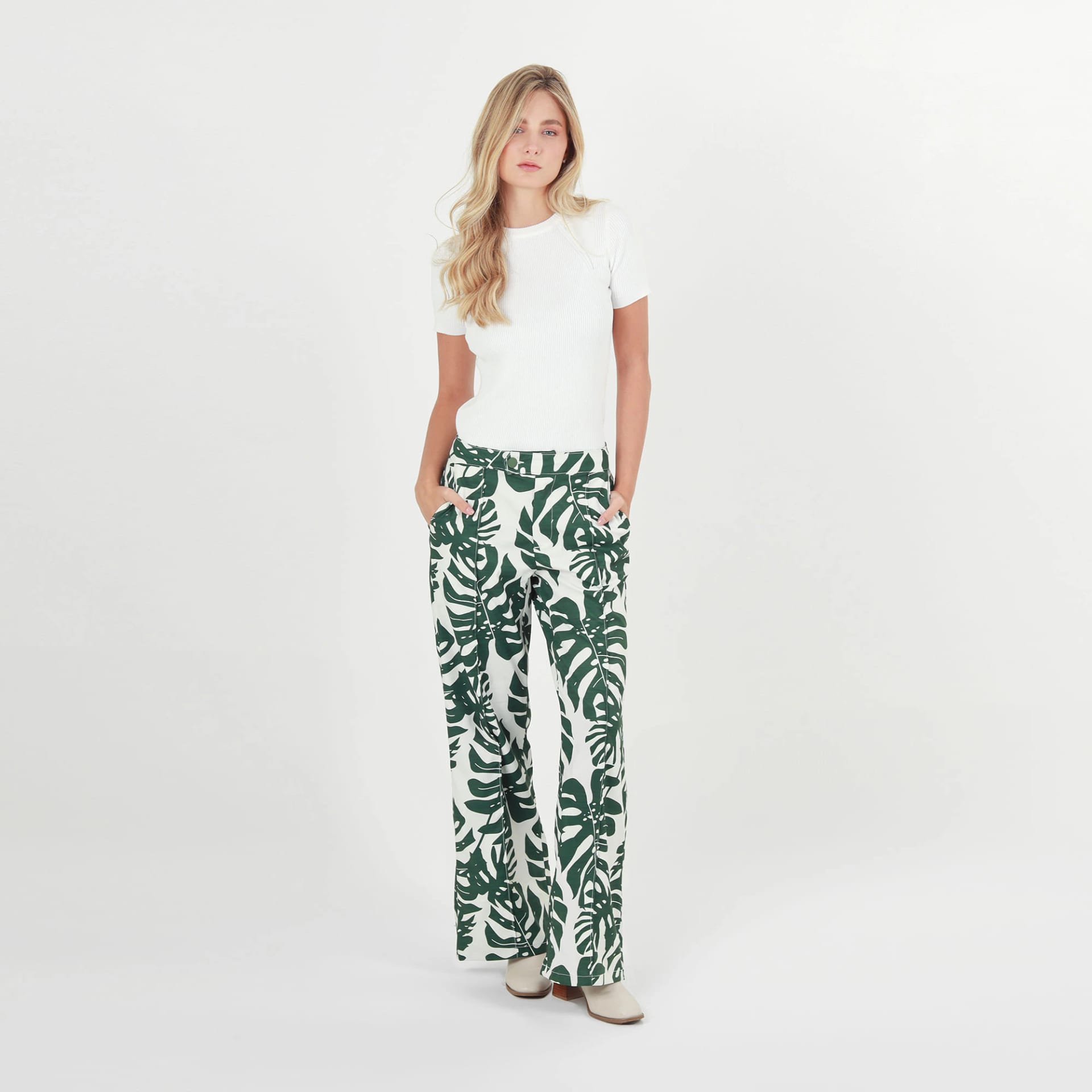 Pantalon Tiro Alto Bota Flare - imagen 1