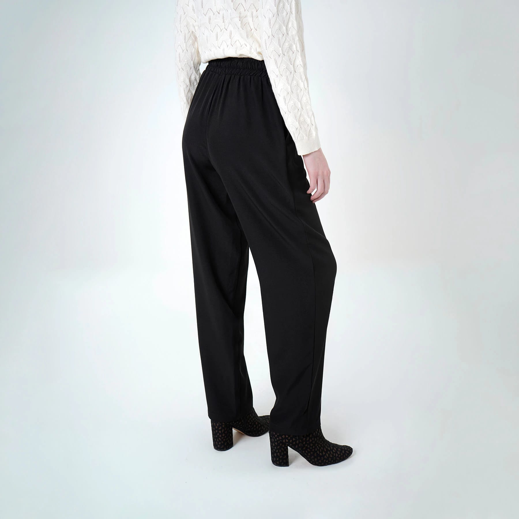 Pantalón básico bota recta cintura elástica - imagen 4