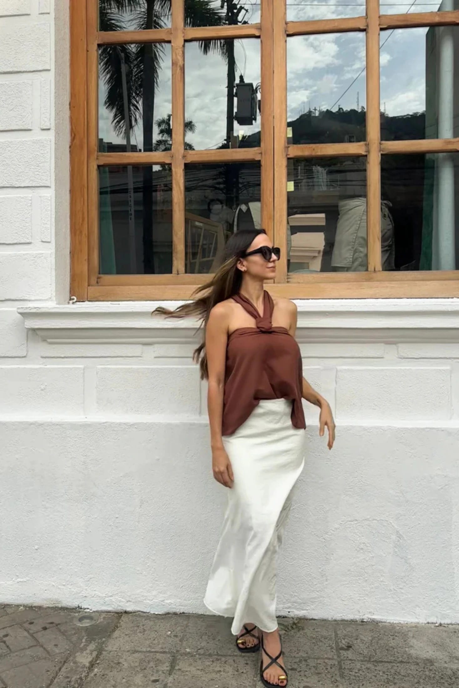 Aitana in brown - imagen 1