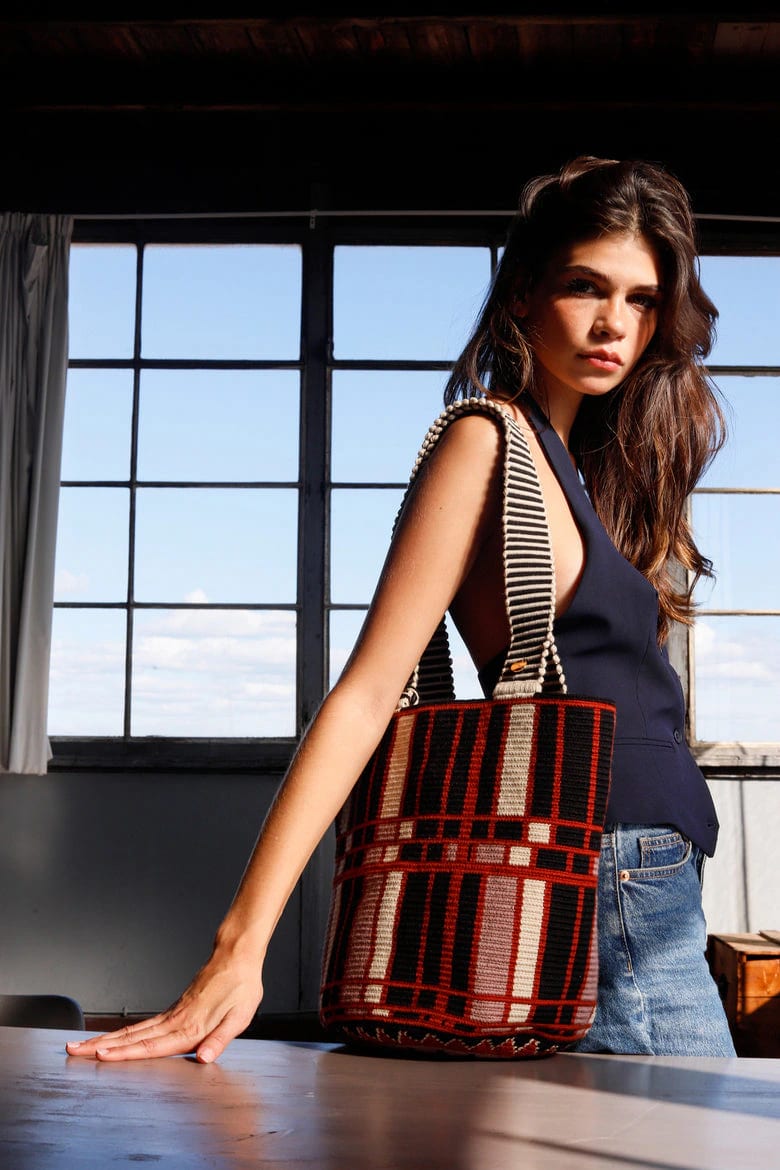 Evora Large Bucket Bag - imagen 4