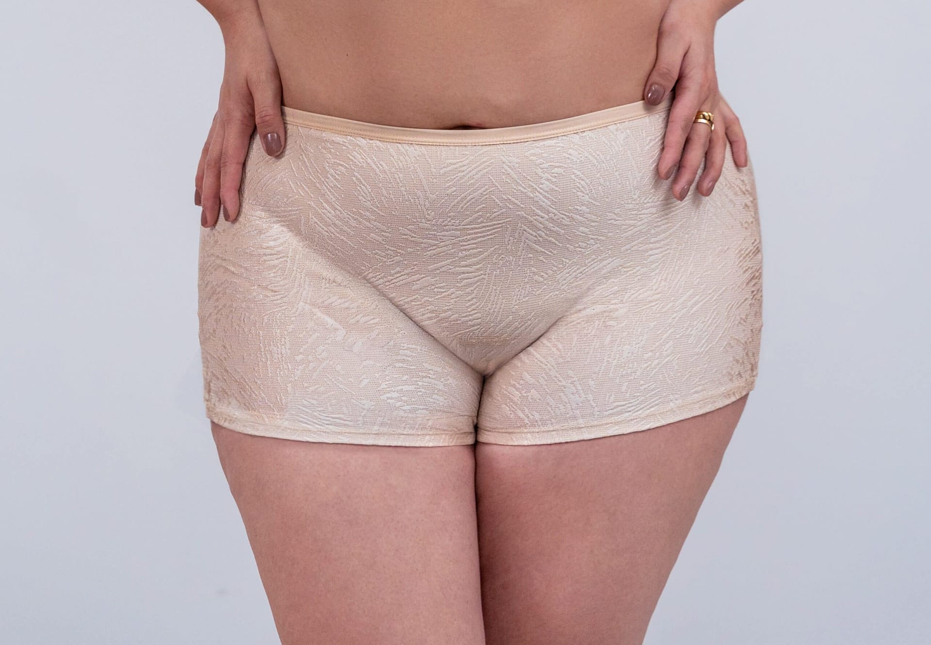 Panty Cachetero de Tiro Alto con Control de Abdomen en Lycra Jacquard - imagen 3