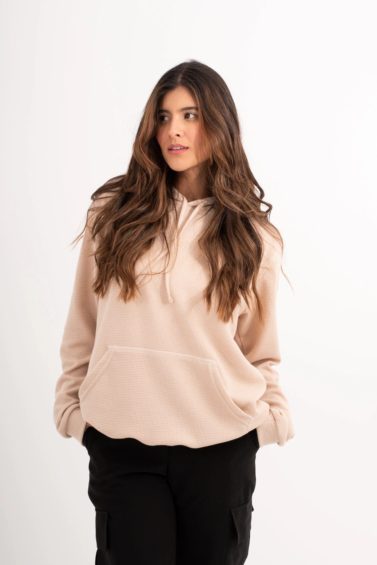 HOODIE BEIGE UNISEX- BÁSICO - imagen 6