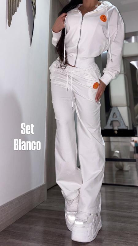 CONJUNTO HERMES ESTAMPADO DE CABALLO - imagen 2