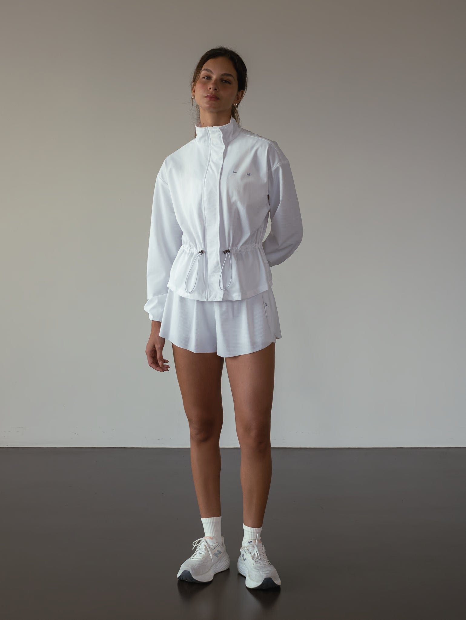 OVERLAP ACTIVE SHORTS - SOFT WHITE - imagen 2