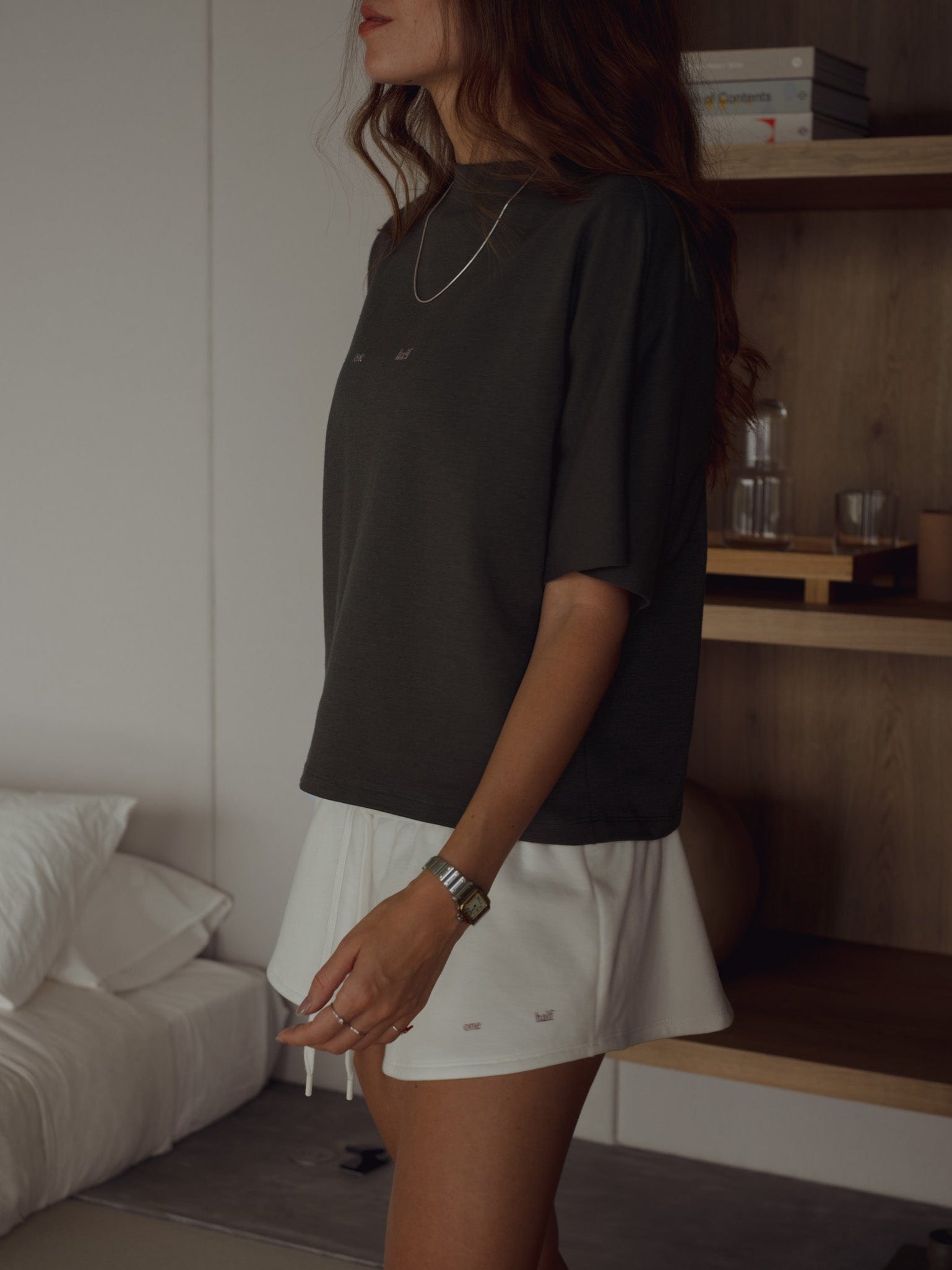 ONE HALF ROLLED SLEEVE T-SHIRT - GRAY - imagen 8
