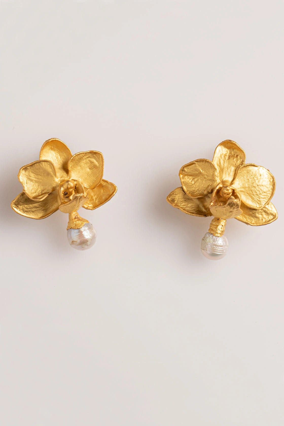 PHALAENOSPSIS MINI AND PEARL STUDS - imagen 1