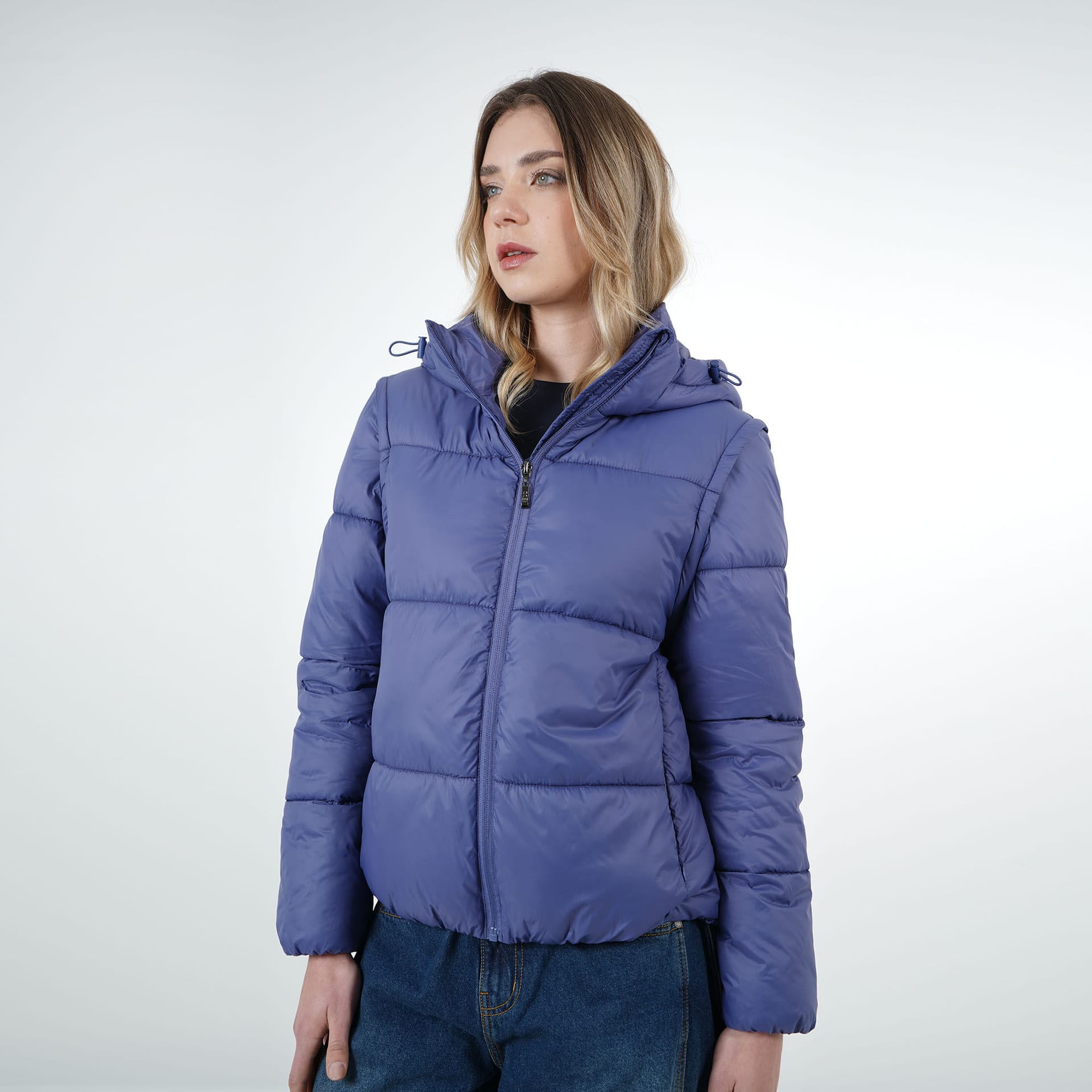 Chaqueta acolchada dos en uno mangas removibles con capucha - imagen 4