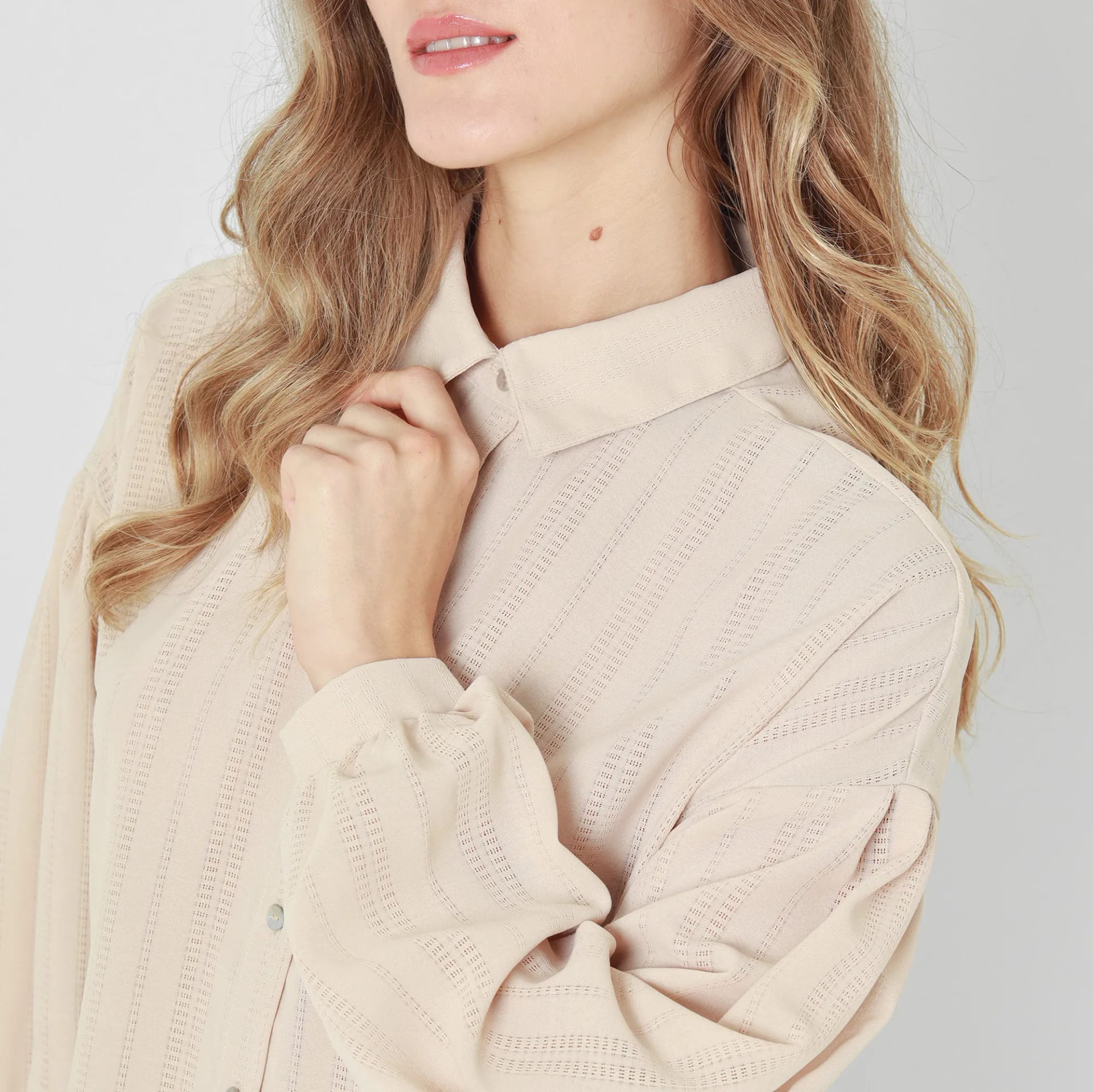 Blusa Cuello Camisero Manga Larga - imagen 2