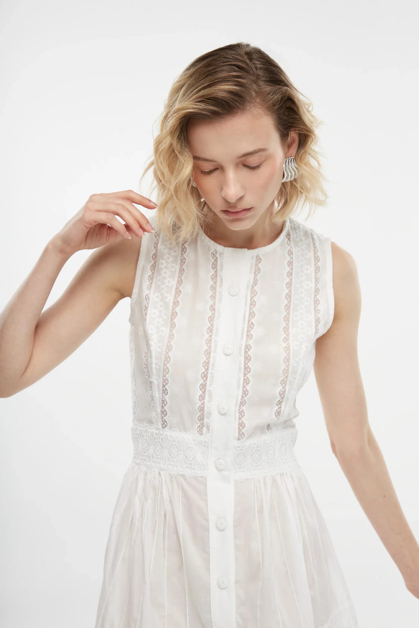 SOLAIRE MINI DRESS WHITE - imagen 6