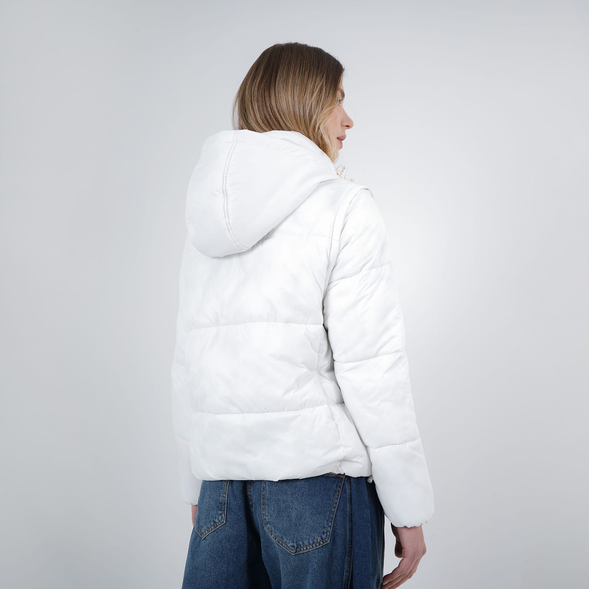 Chaqueta acolchada dos en uno mangas removibles con capucha - imagen 10