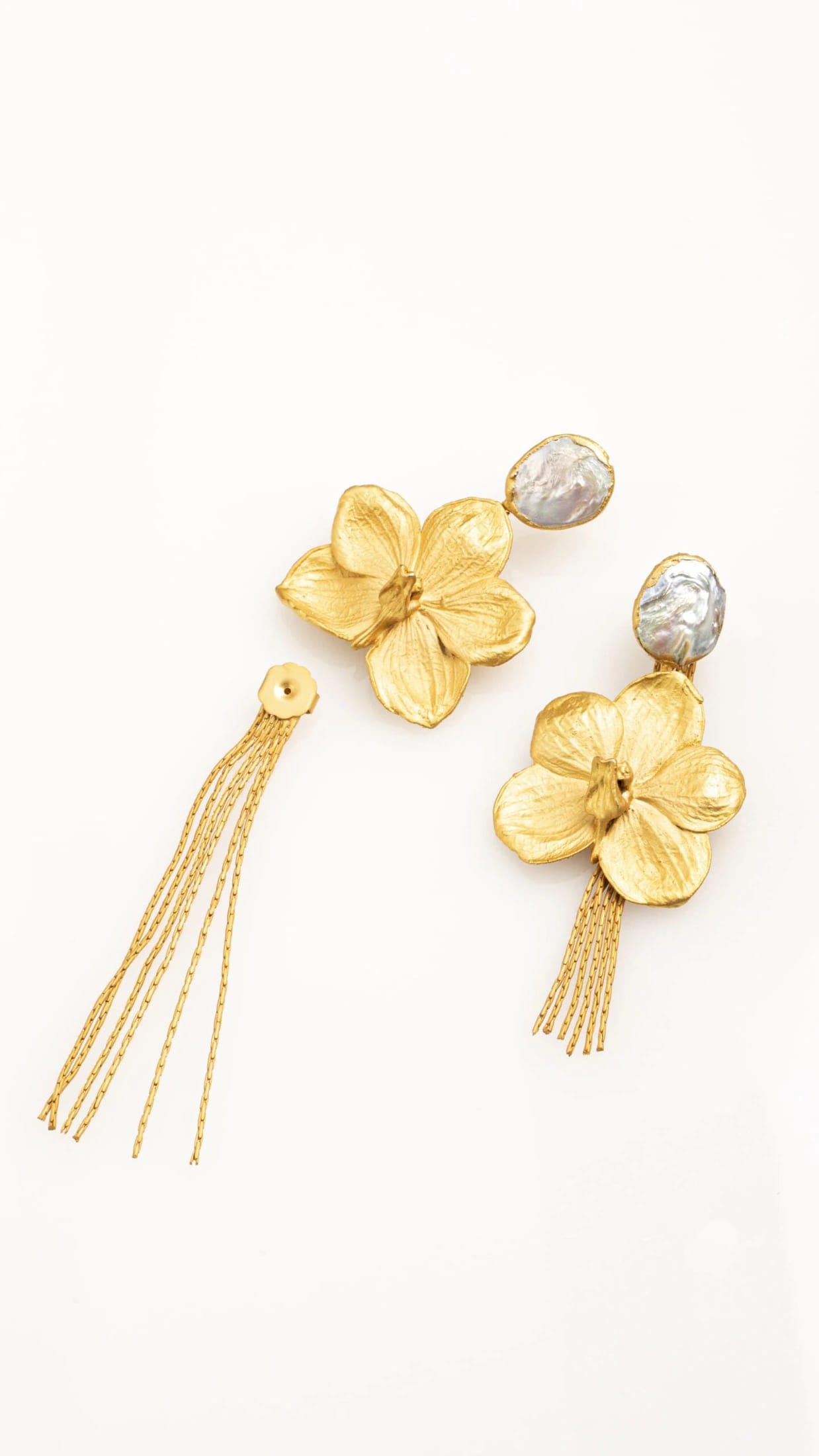 ARETES ORQUÍDEA VANDA CON PERLA Y CADENAS - imagen 3
