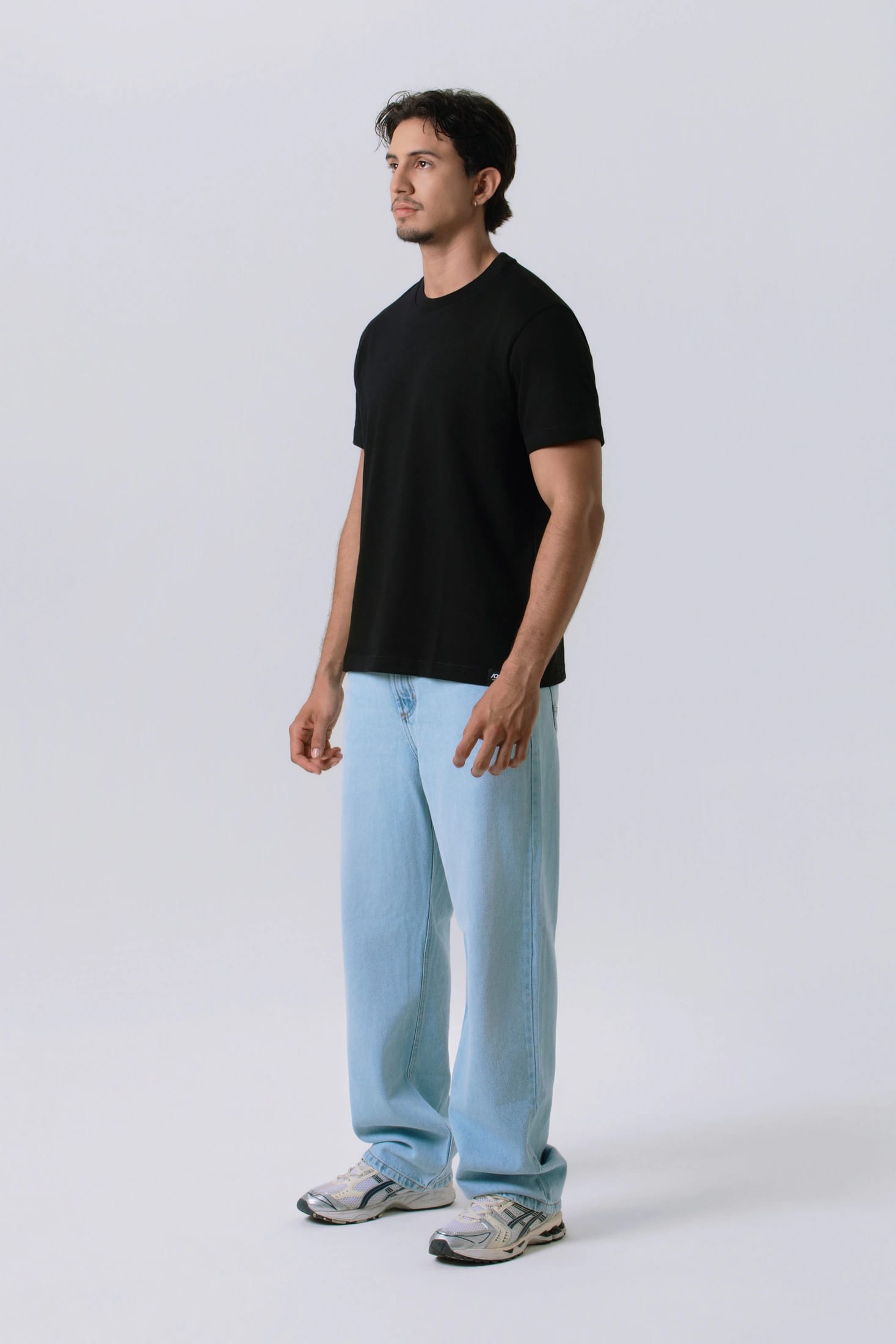 JEAN 5 BOLSILLOS COLOR AZUL HIELO - imagen 2