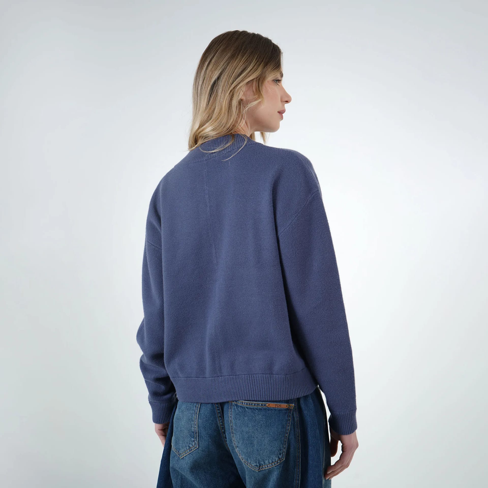 Sweater Cuello Redondo Manga Larga - imagen 4