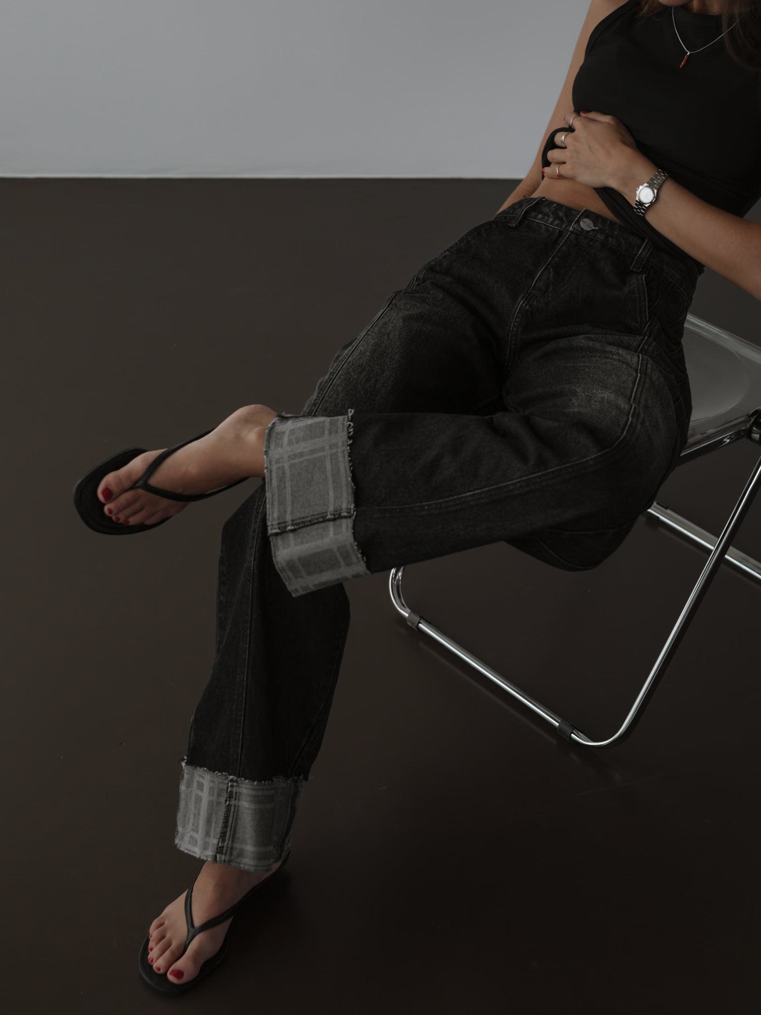 SQUARED CUFF JEAN - BLACK PEPPER - imagen 10