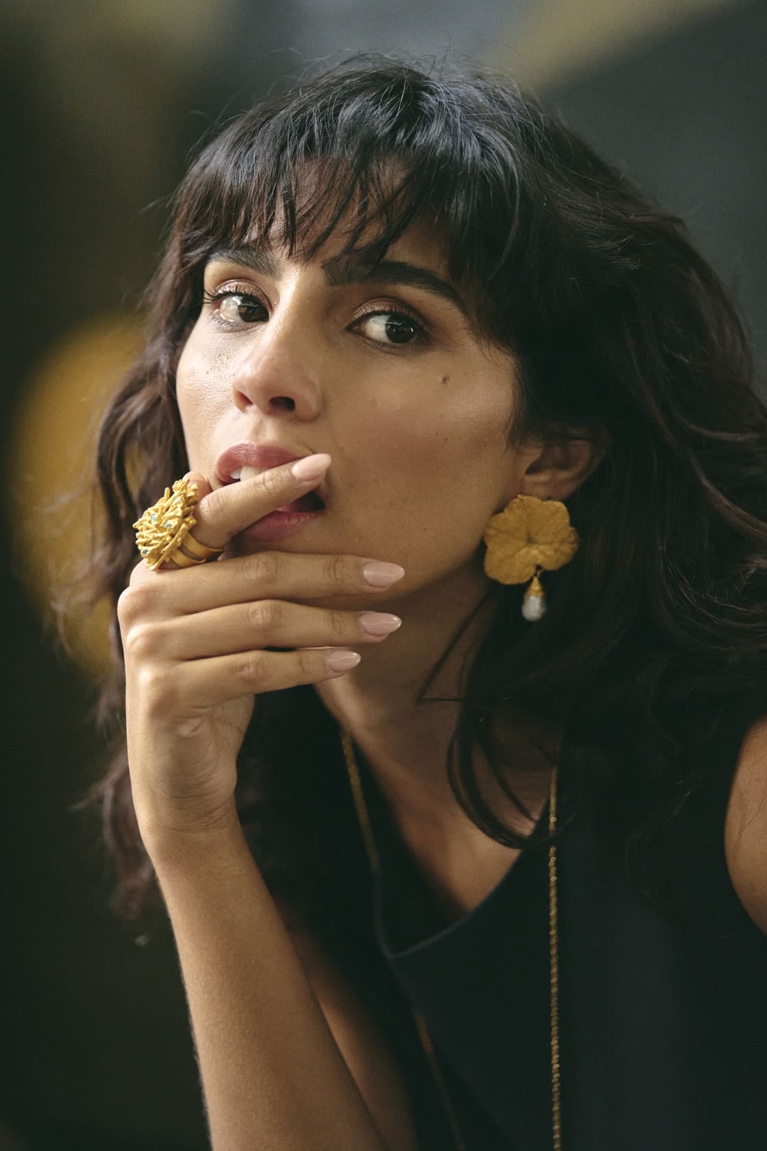 GERANIUM AND PEARL STUDS - imagen 7