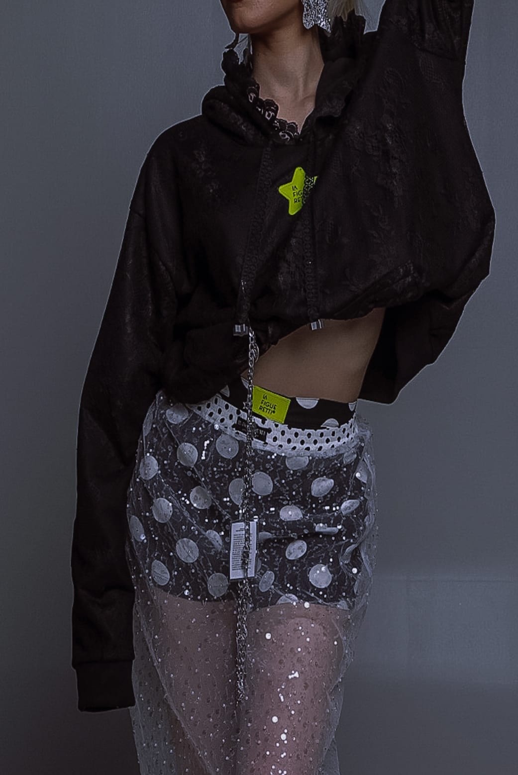 Laced Rebellion Hoodie - imagen 4